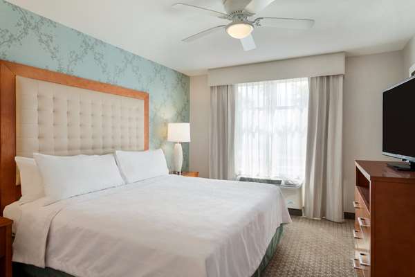  - Homewood Suites by Hilton Gateway Hills Nashua