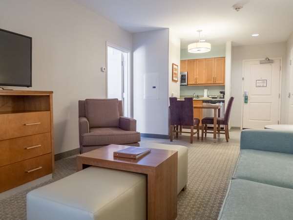  - Homewood Suites by Hilton Gateway Hills Nashua