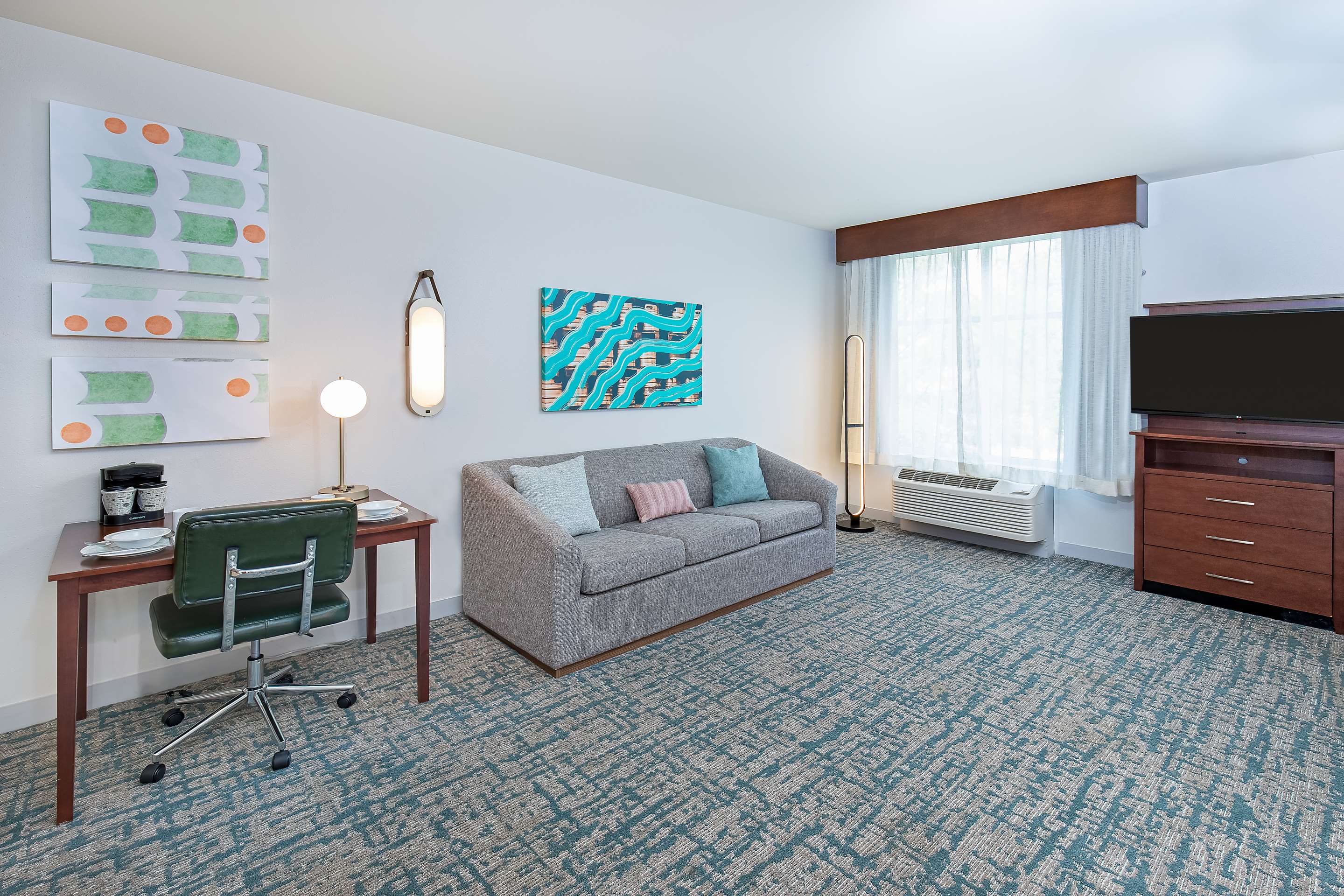 Guest room