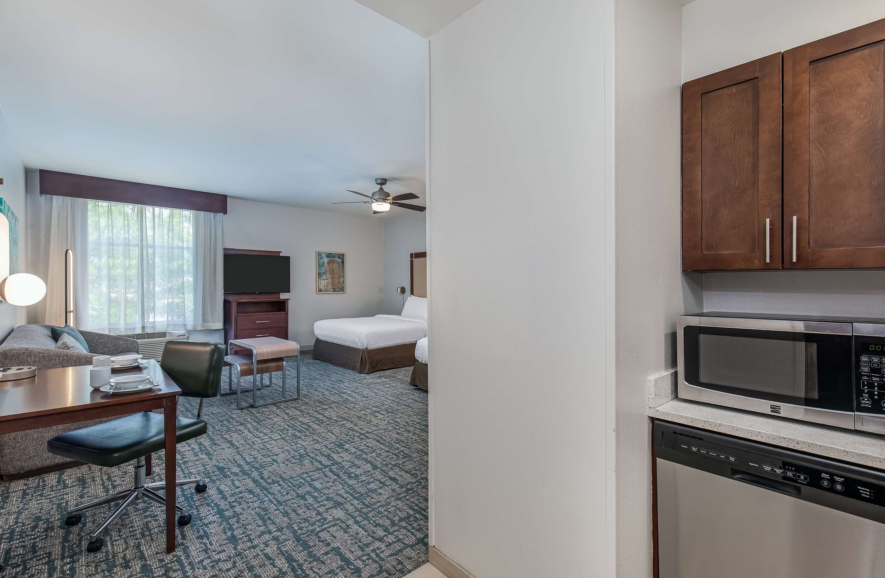 Guest room