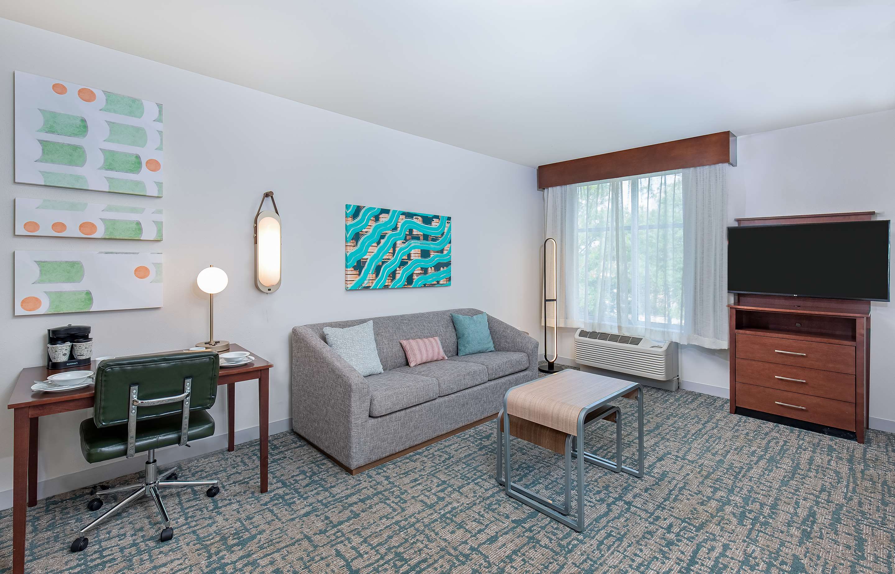 Guest room