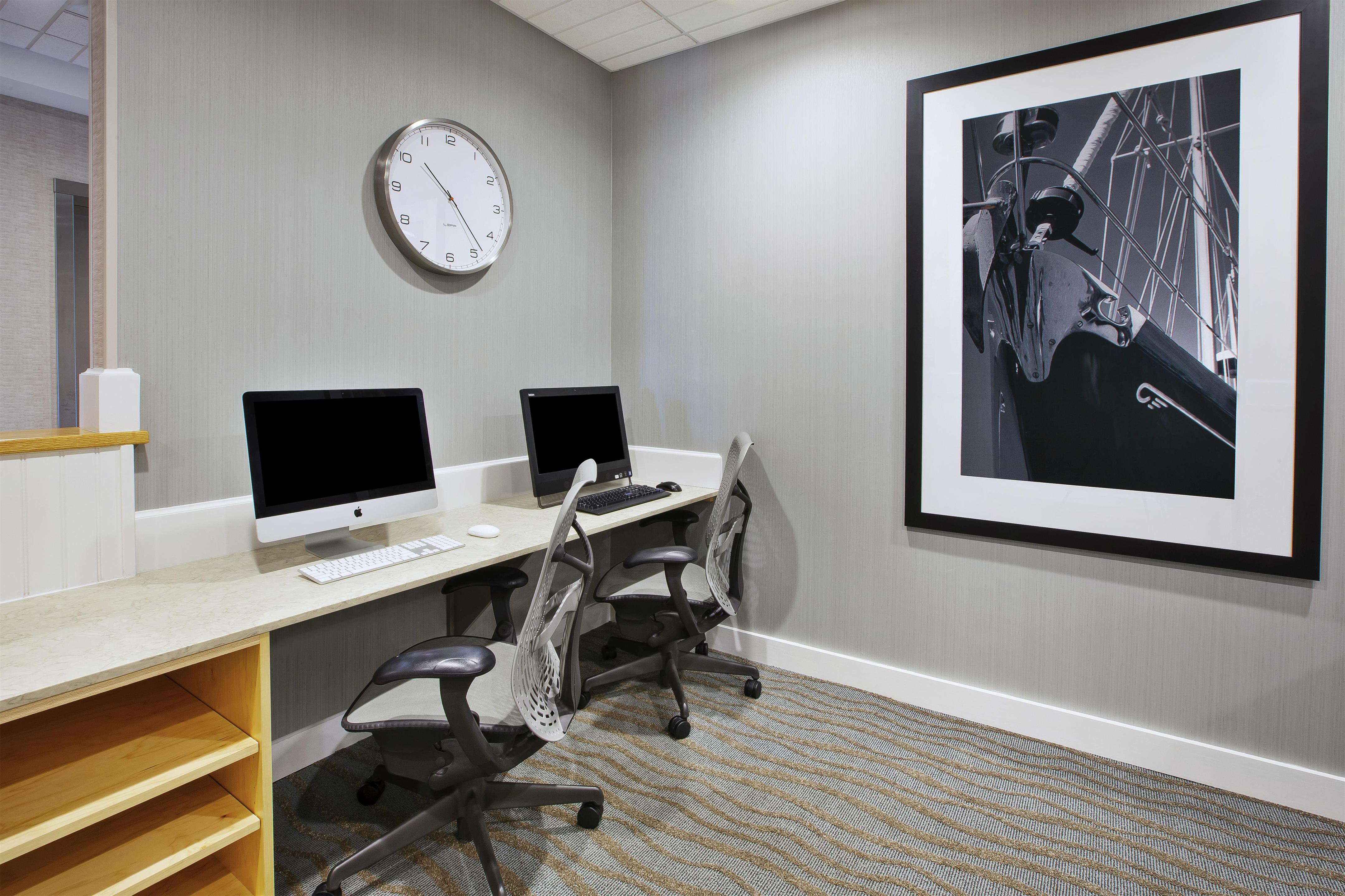 Business Center | Hampton by Hilton Bar Harbor