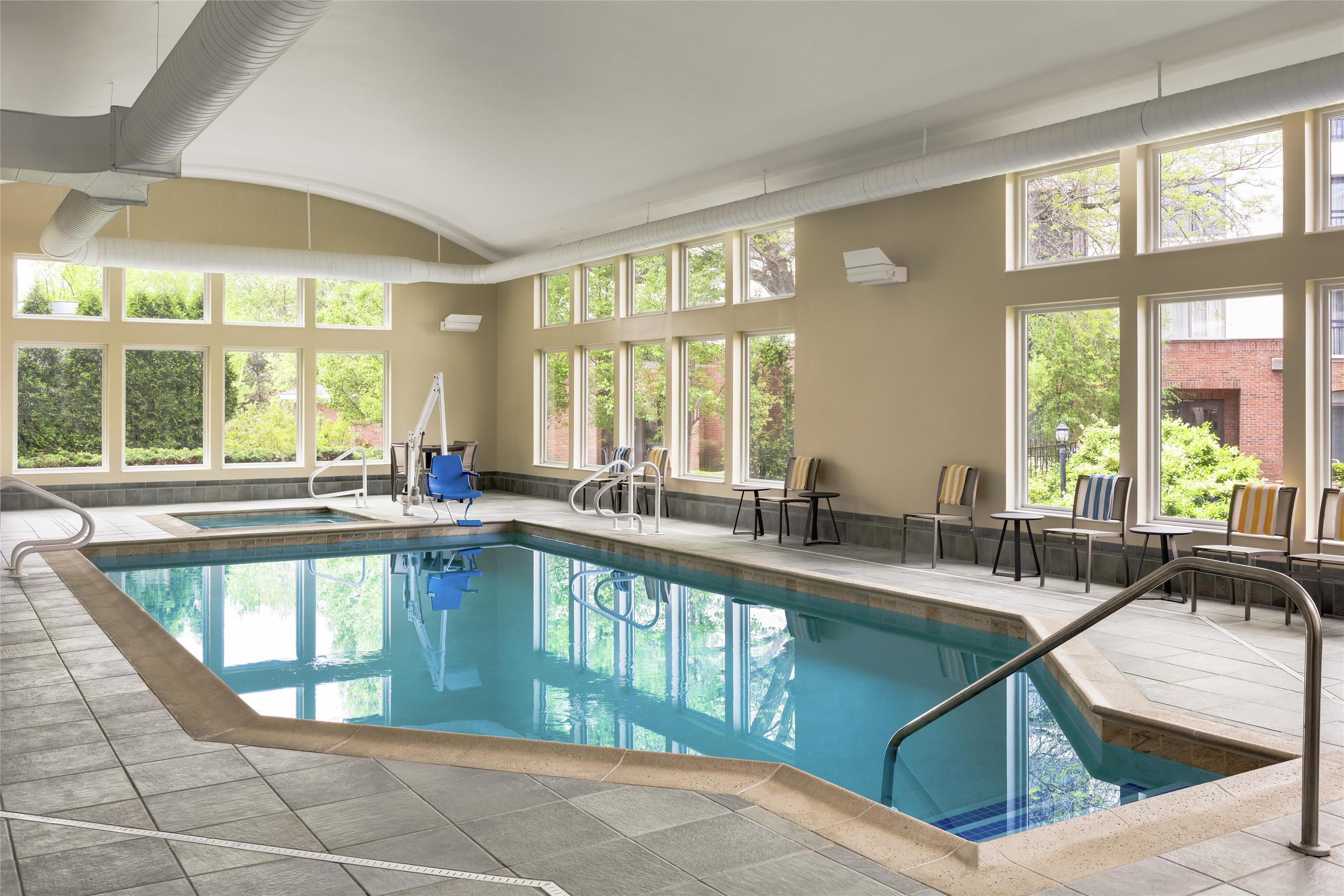 Pool | Homewood Suites by Hilton Burlington