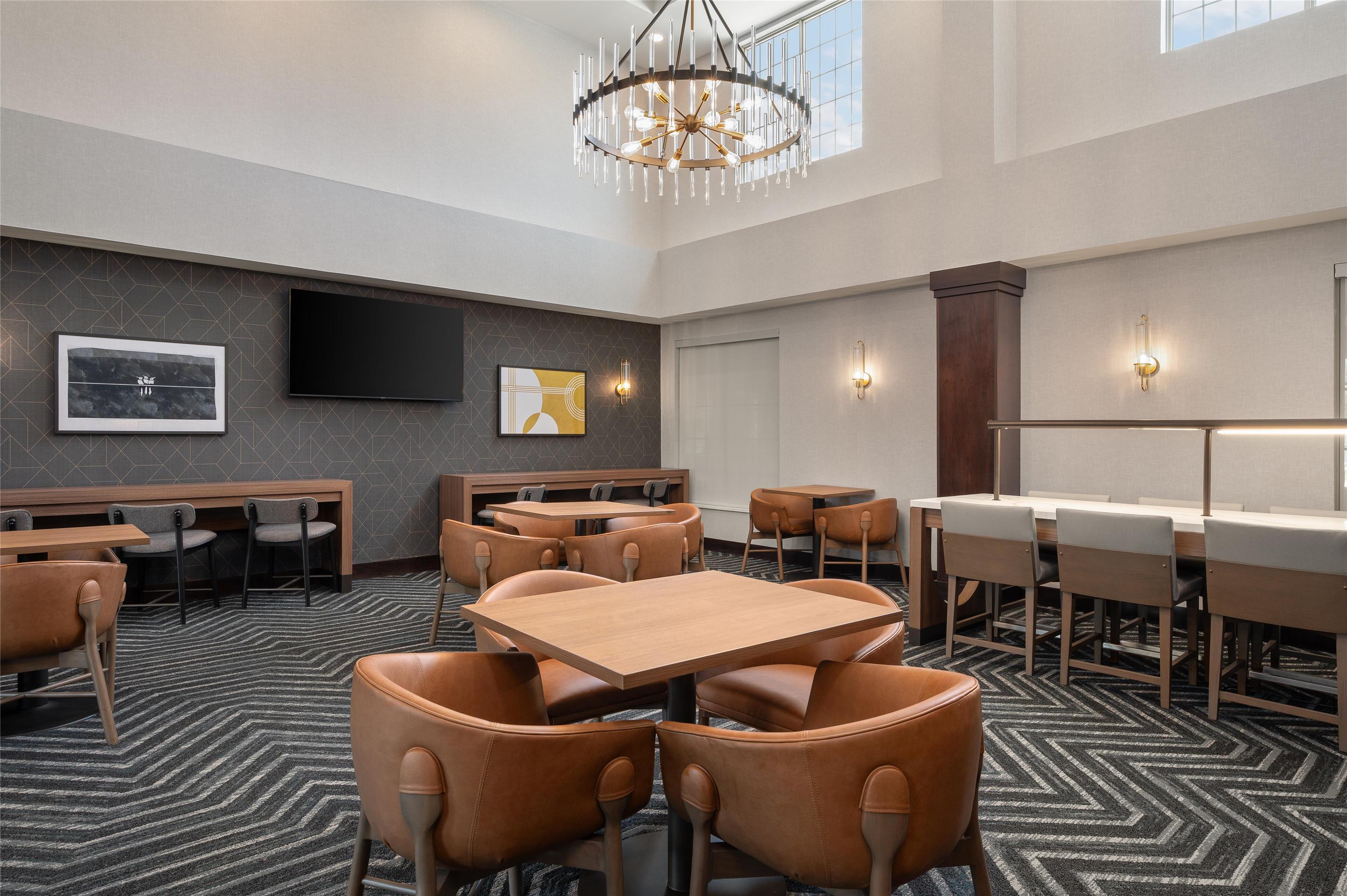 Breakfast Area | Homewood Suites by Hilton Columbus/Polaris, OH