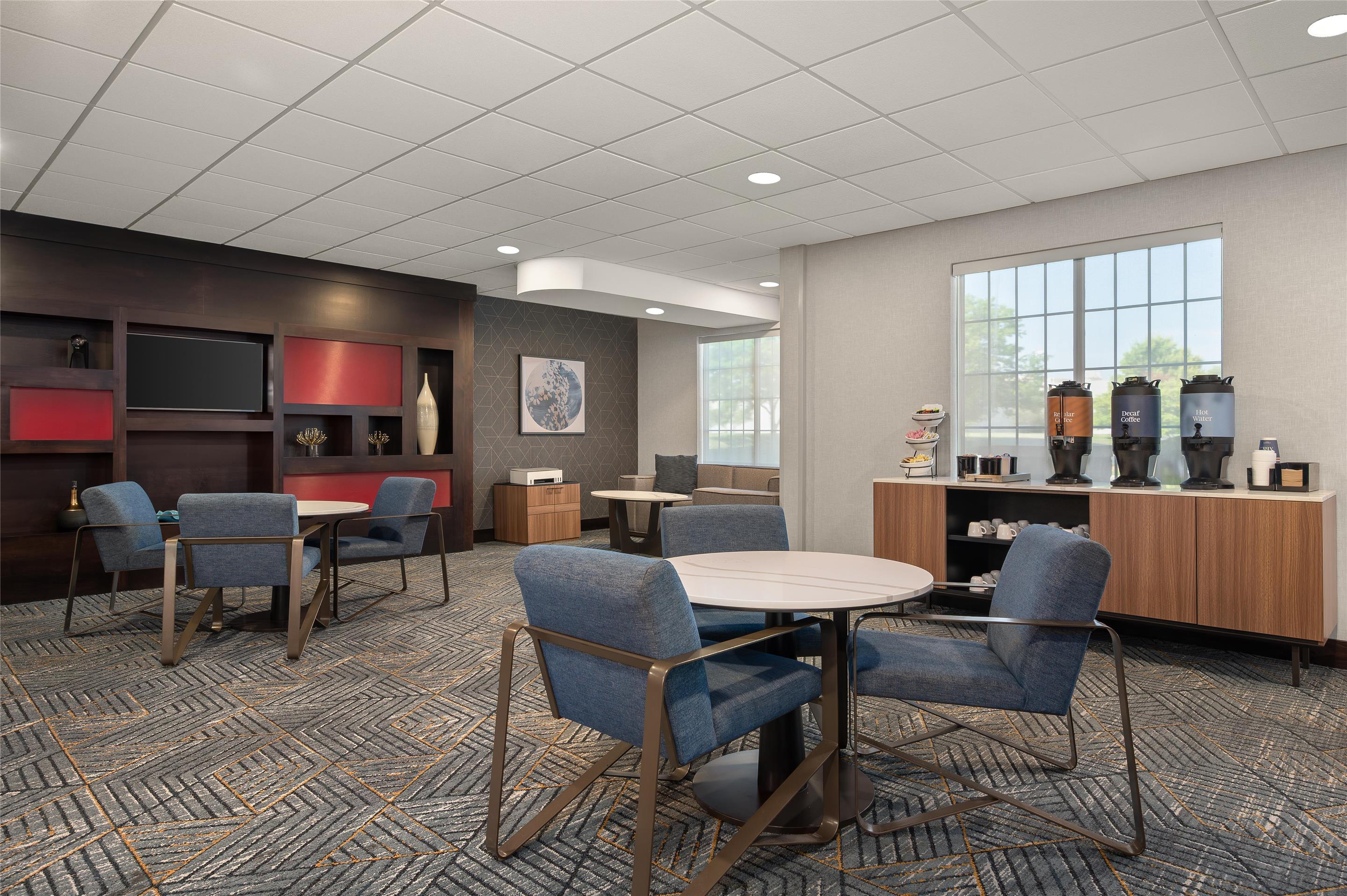 Lobby | Homewood Suites by Hilton Columbus/Polaris, OH