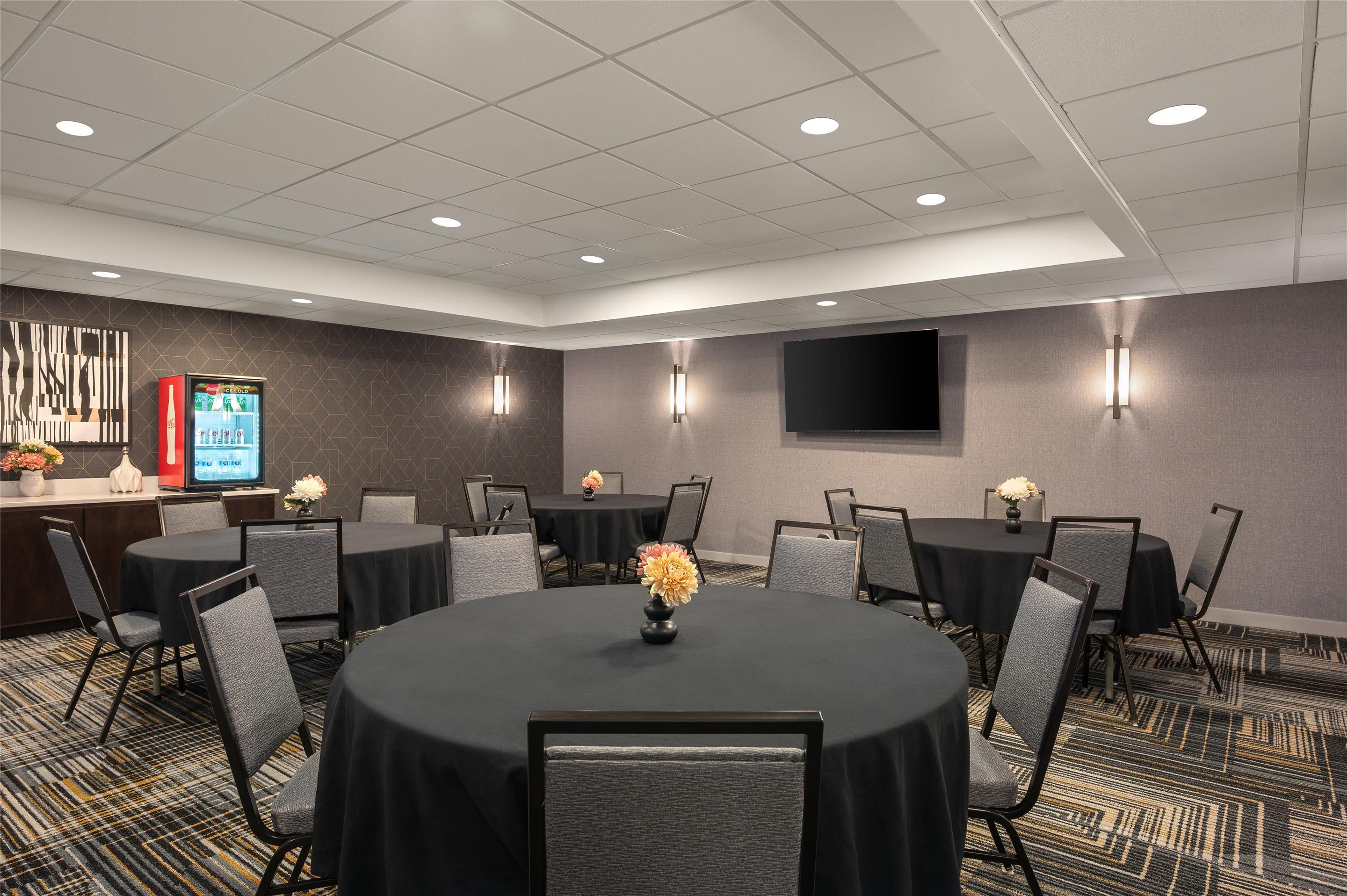 Meeting Room | Homewood Suites by Hilton Columbus/Polaris, OH