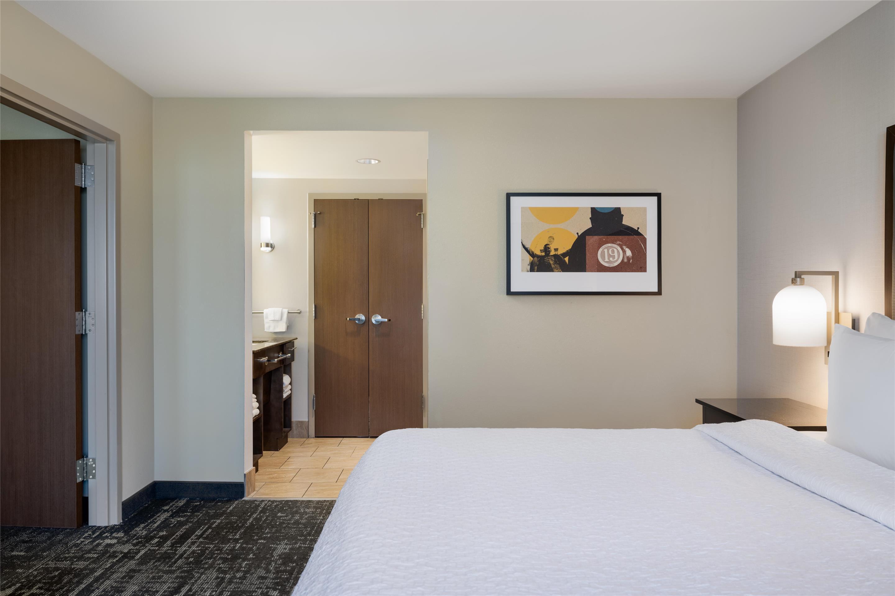 Guest room