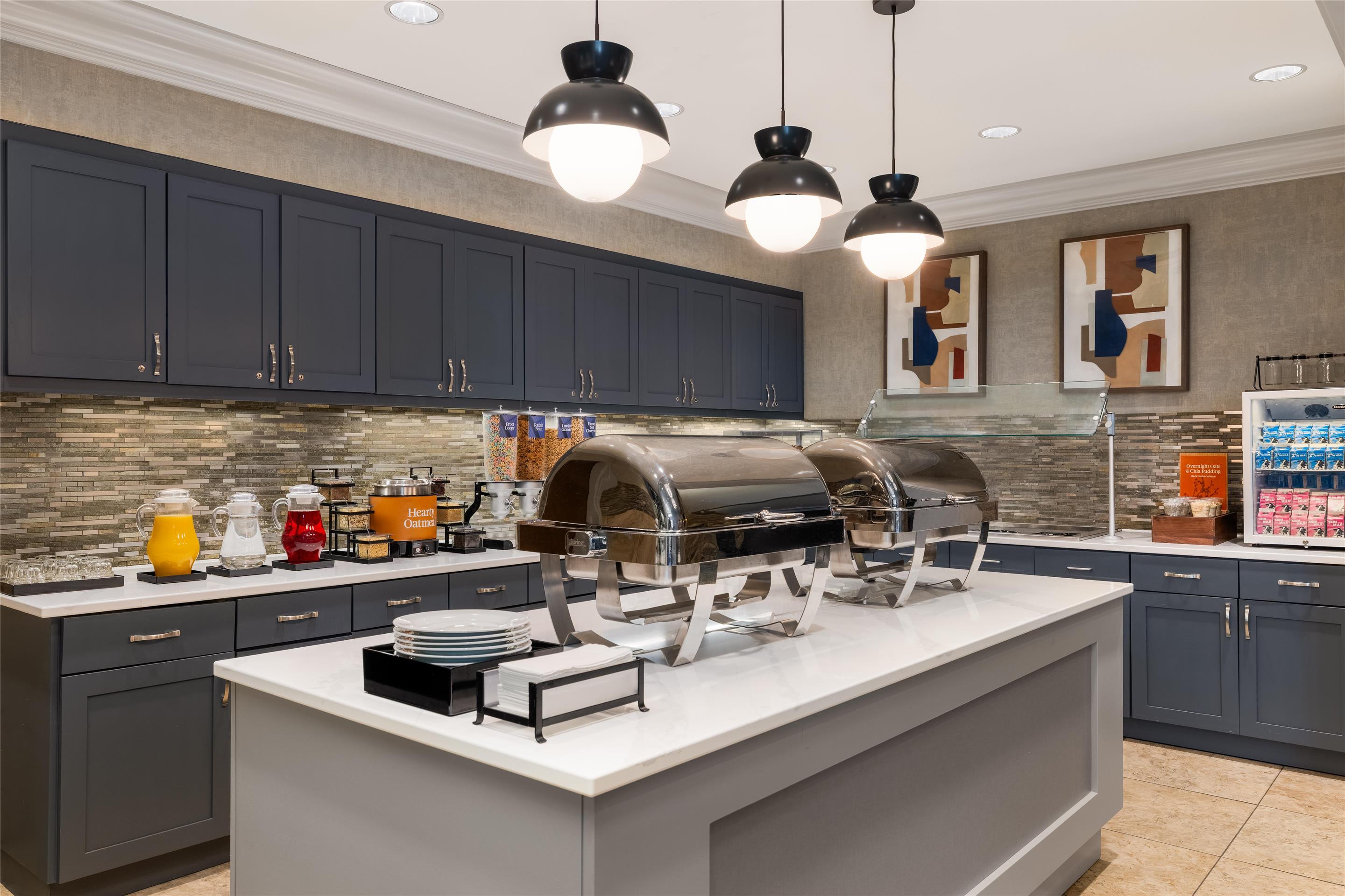 Breakfast Area | Homewood Suites By Hilton Ankeny