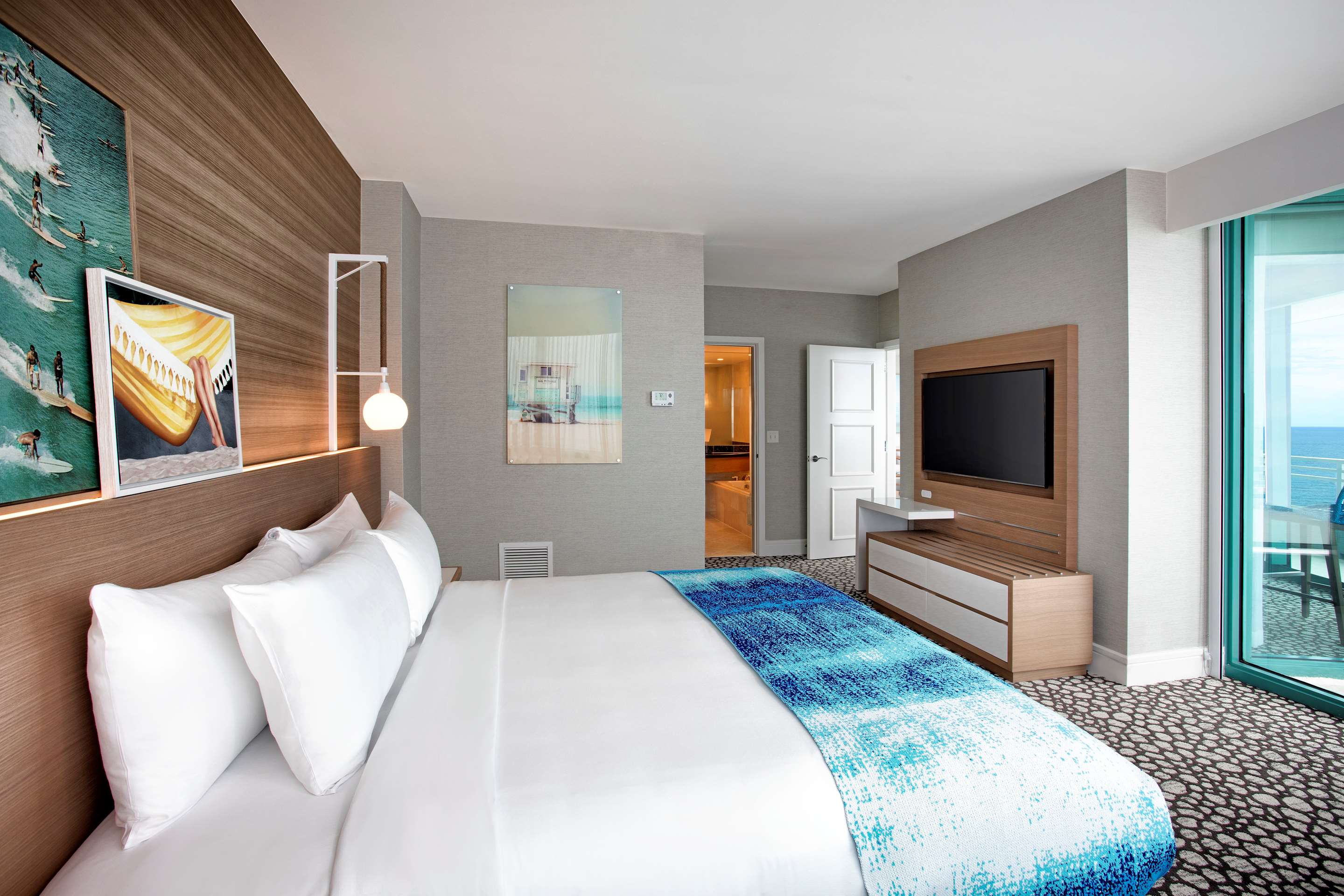 Guest room