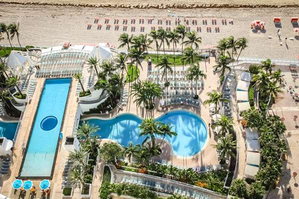 Pool - Diplomat Resort & Spa Hollywood Beach