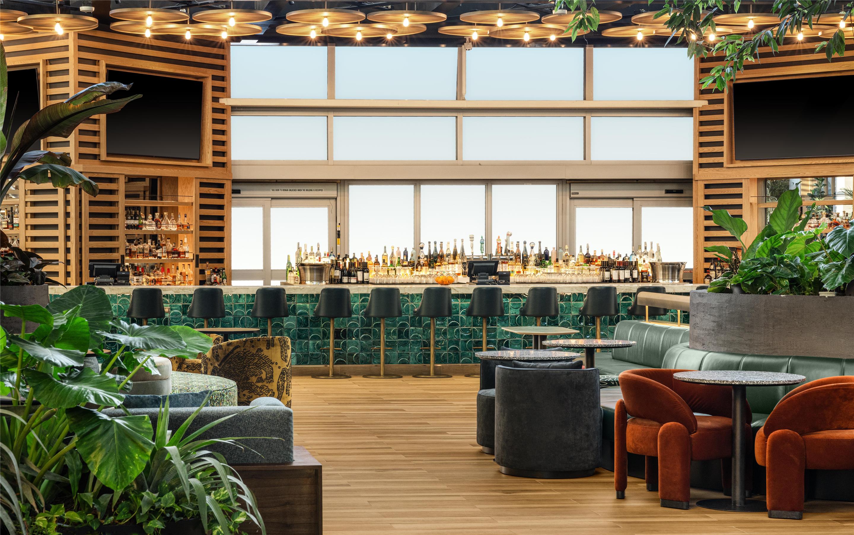 BarLounge | Diplomat Beach Resort Hollywood, Curio Collection by Hilton