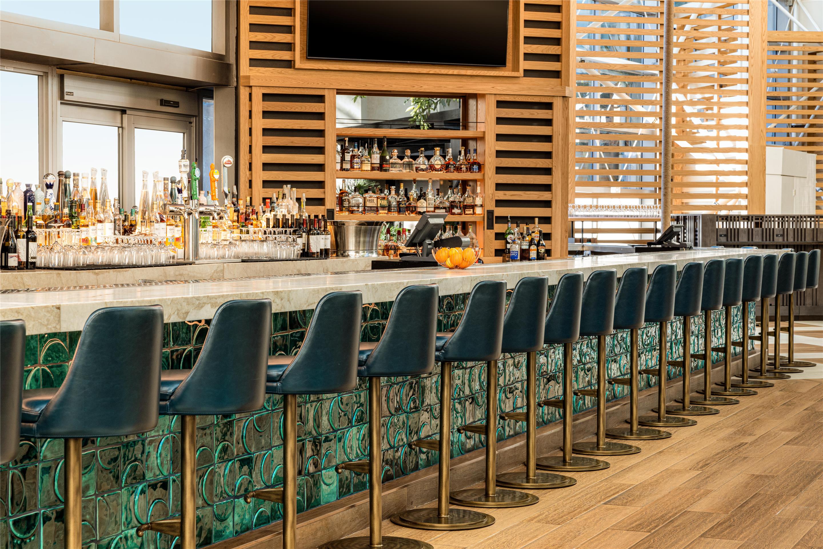 BarLounge | Diplomat Beach Resort Hollywood, Curio Collection by Hilton