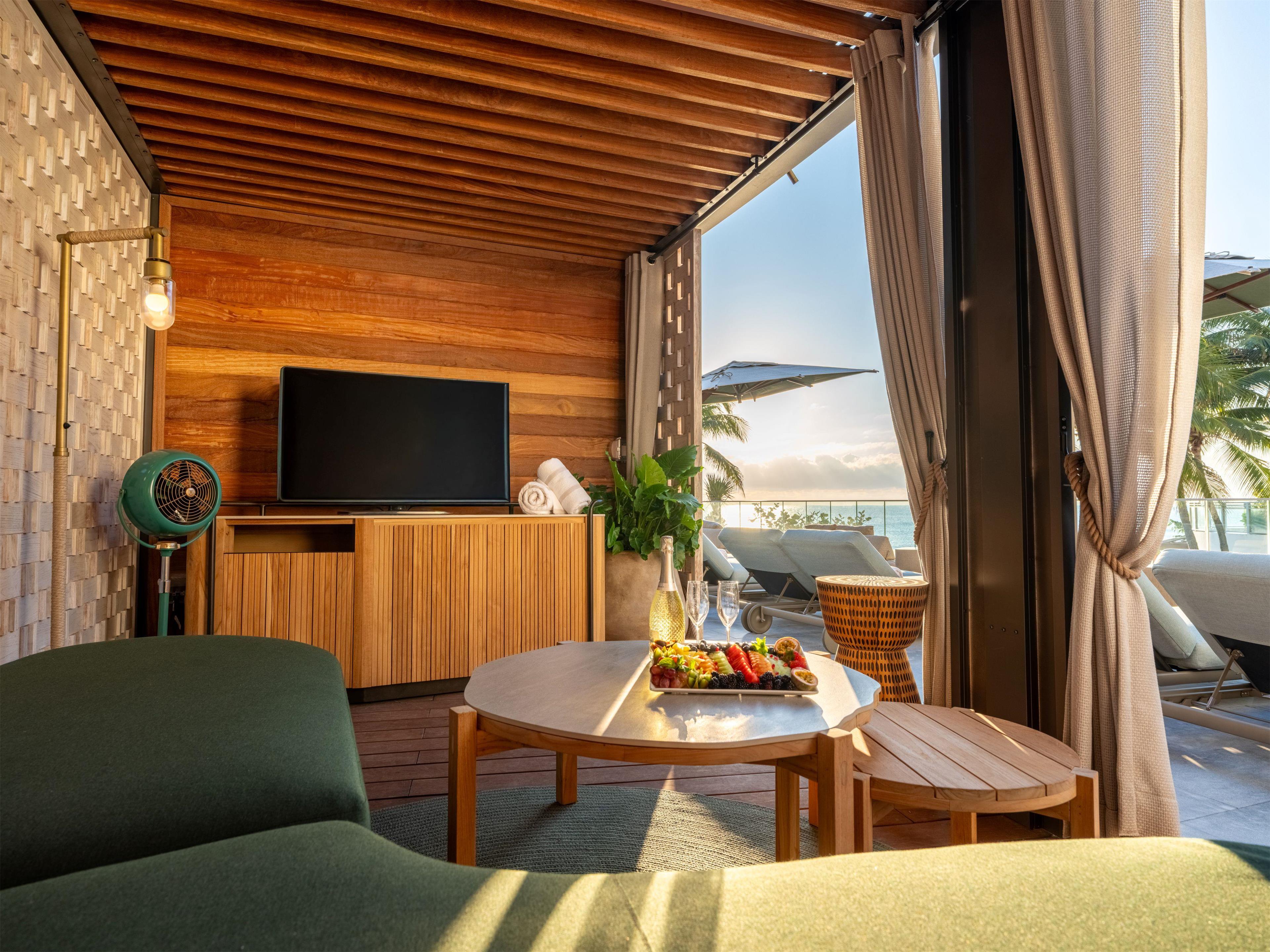 Exterior | Diplomat Beach Resort Hollywood, Curio Collection by Hilton