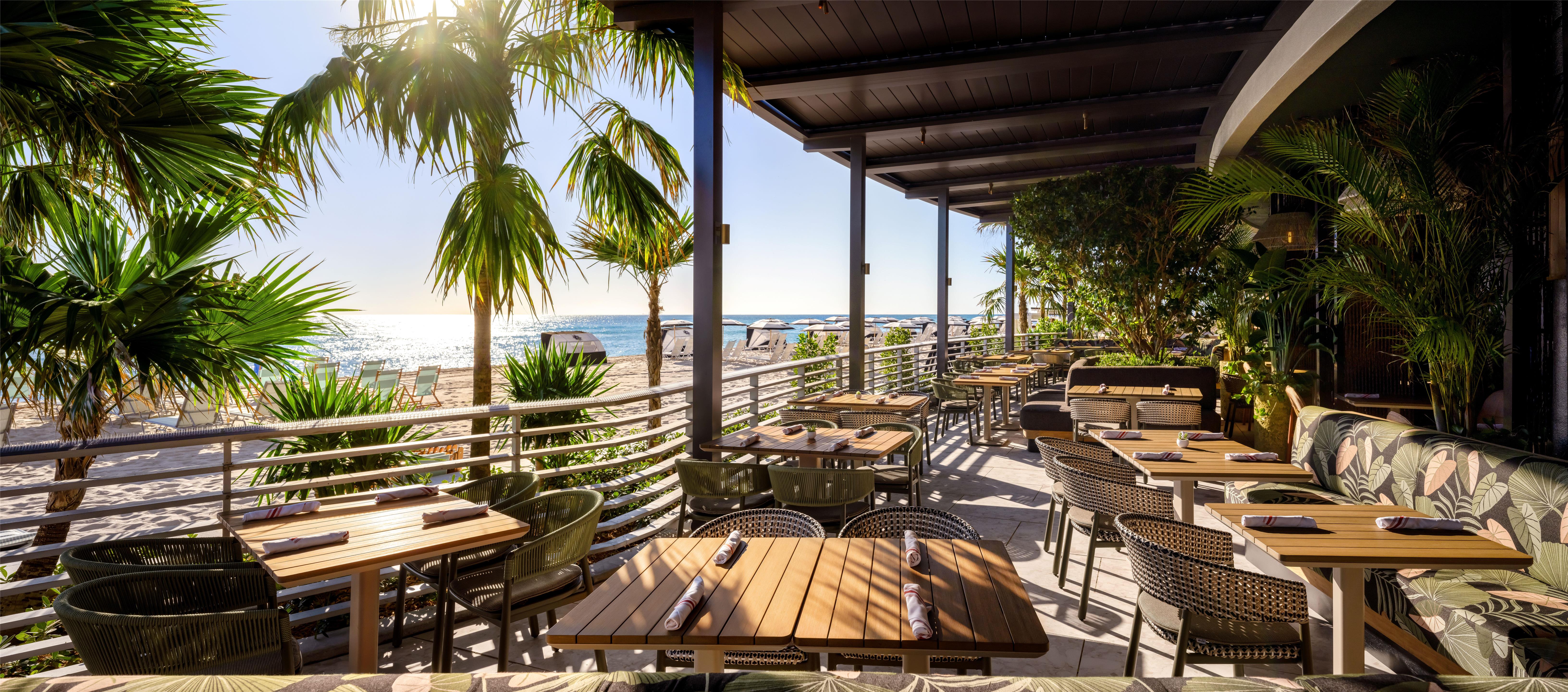 BarLounge | Diplomat Beach Resort Hollywood, Curio Collection by Hilton