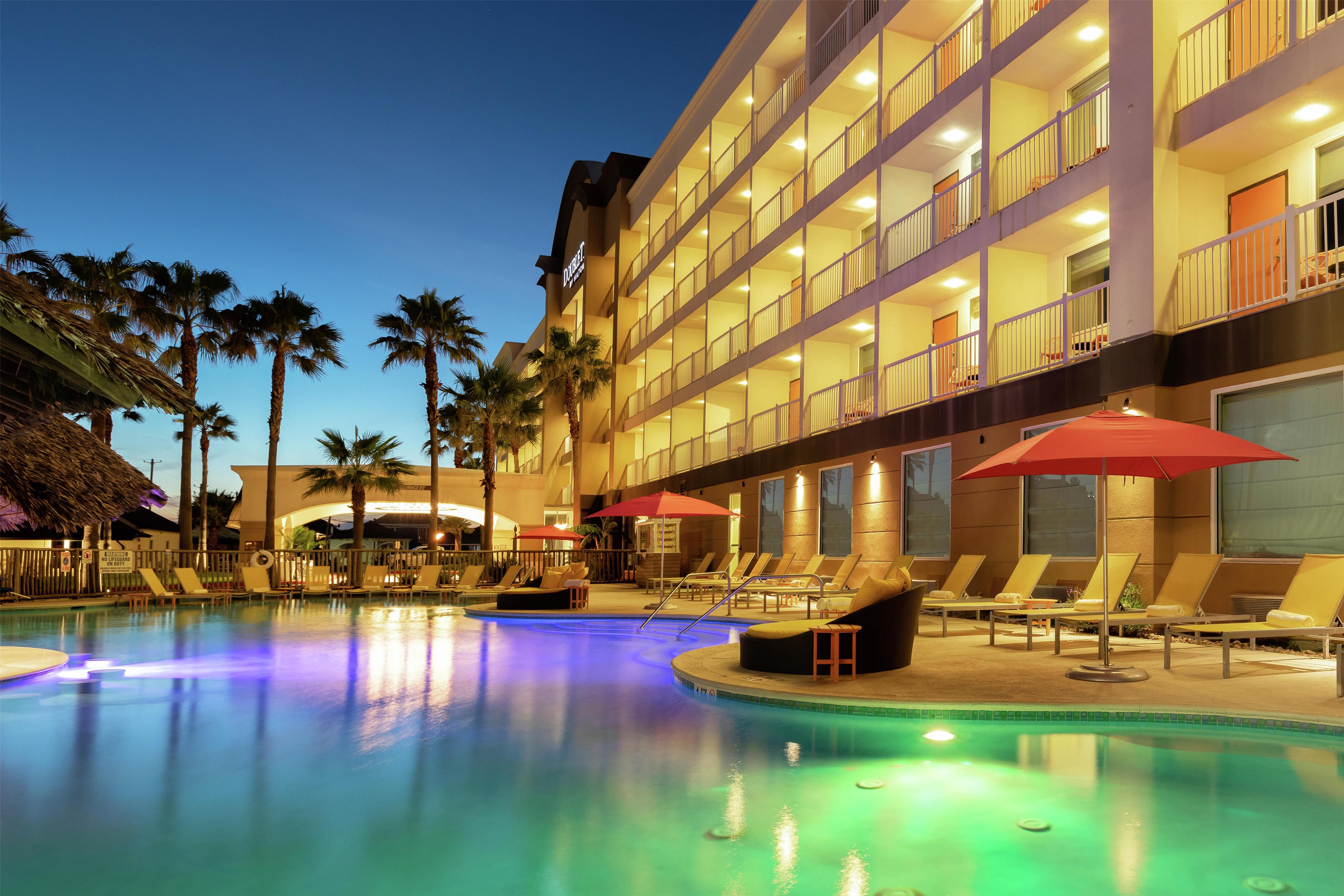 Pool | DoubleTree by Hilton Hotel Galveston Beach