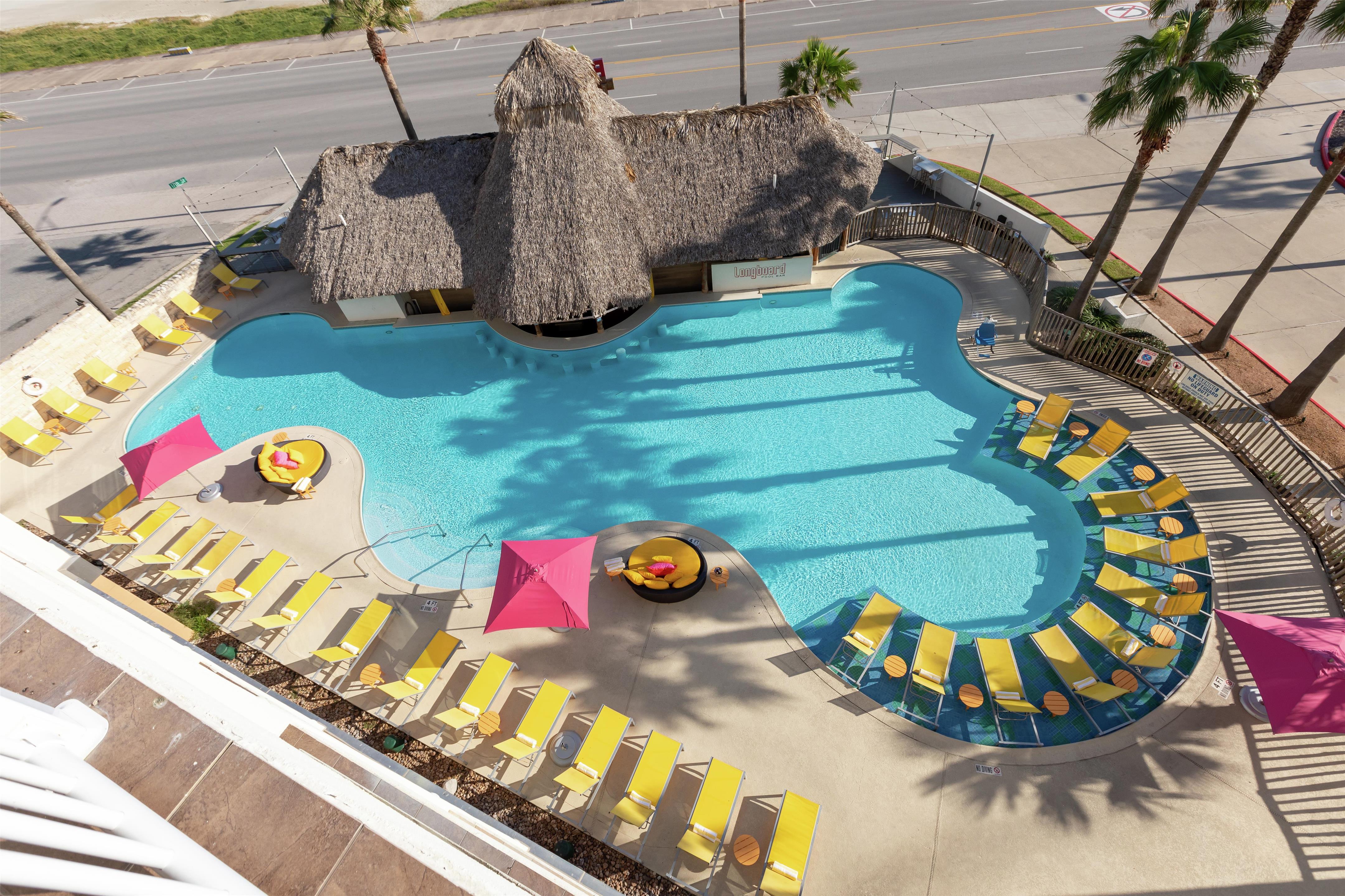Pool | DoubleTree by Hilton Hotel Galveston Beach