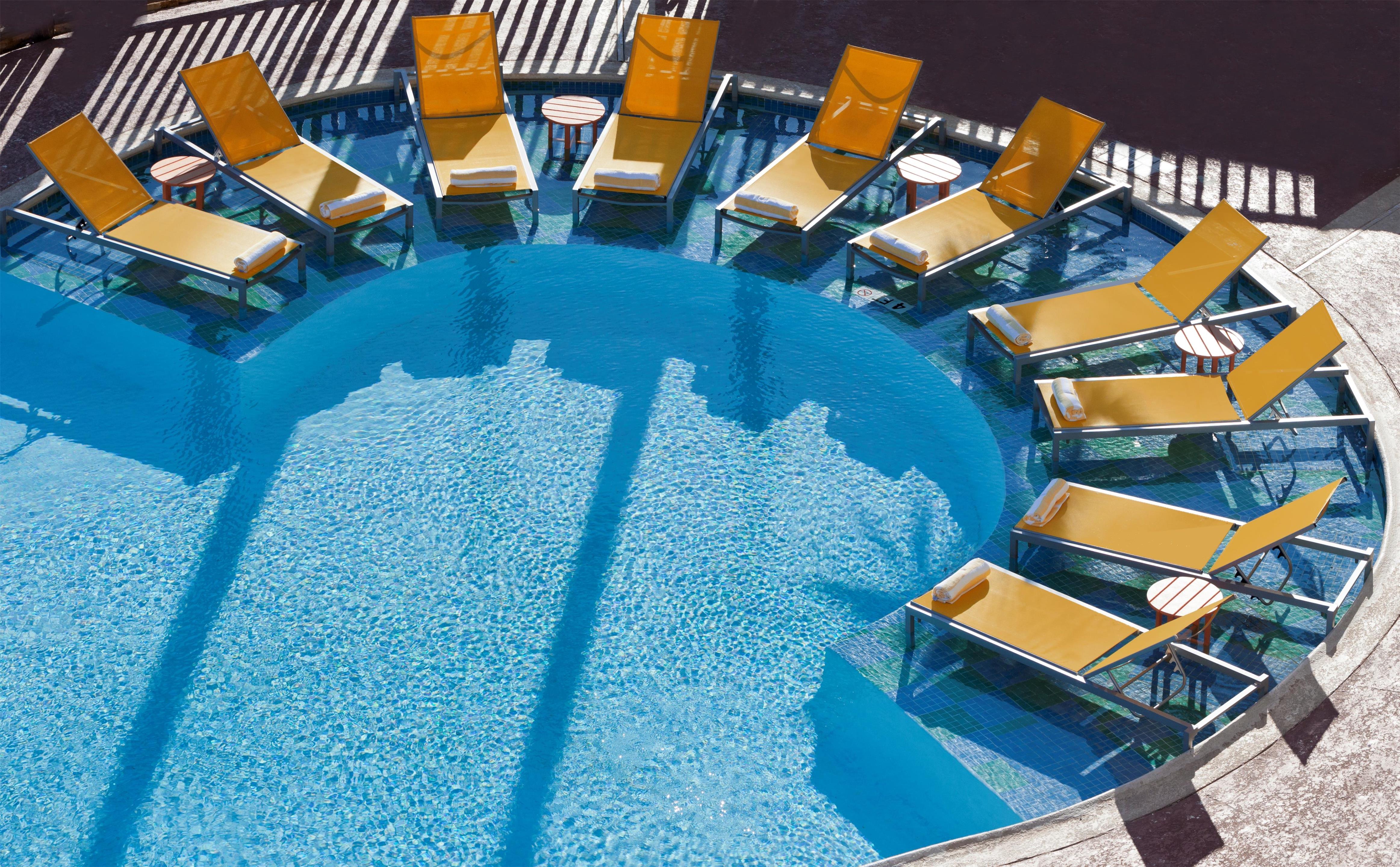Pool | DoubleTree by Hilton Hotel Galveston Beach