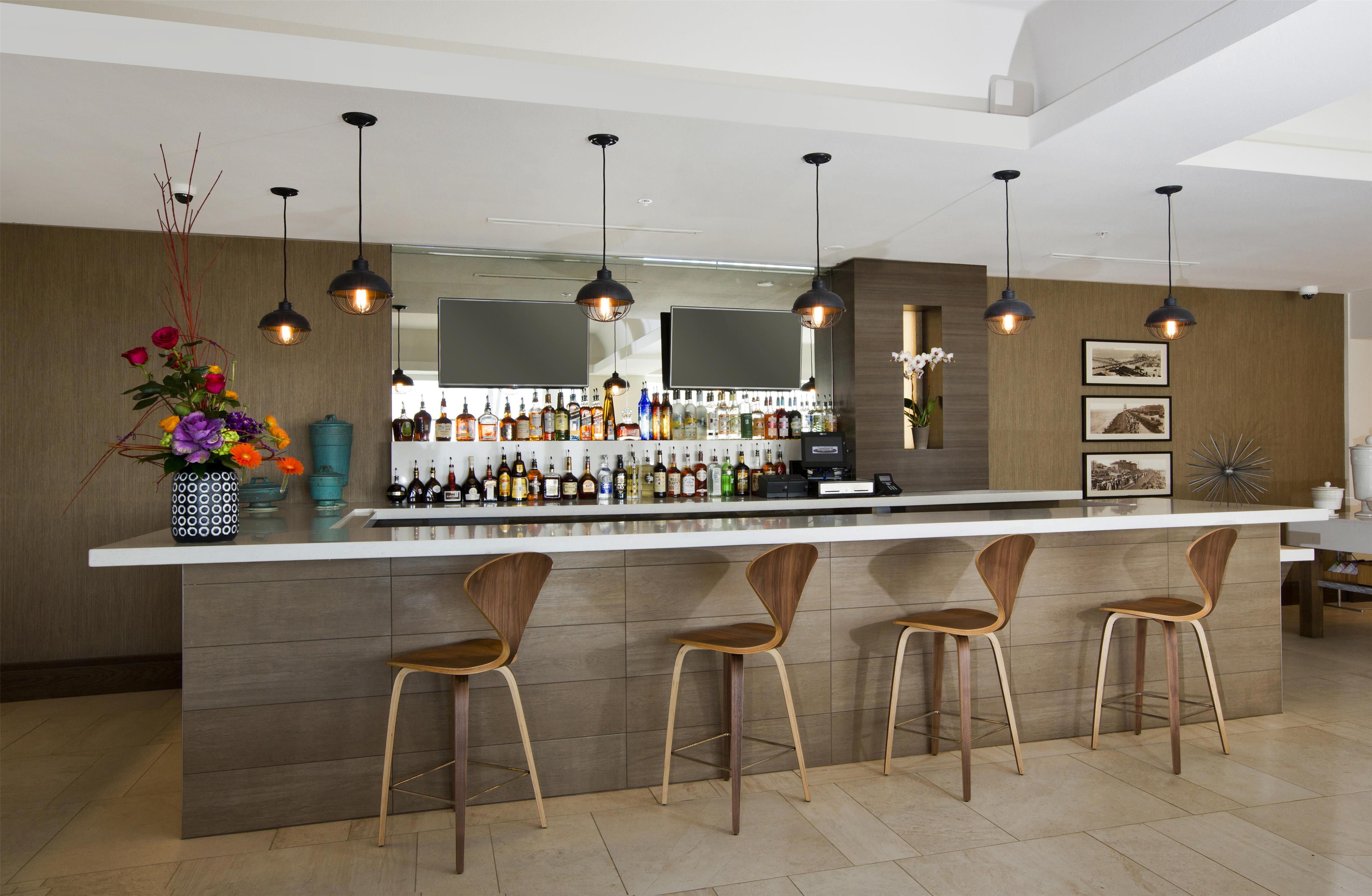 Restaurant | DoubleTree by Hilton Hotel Galveston Beach