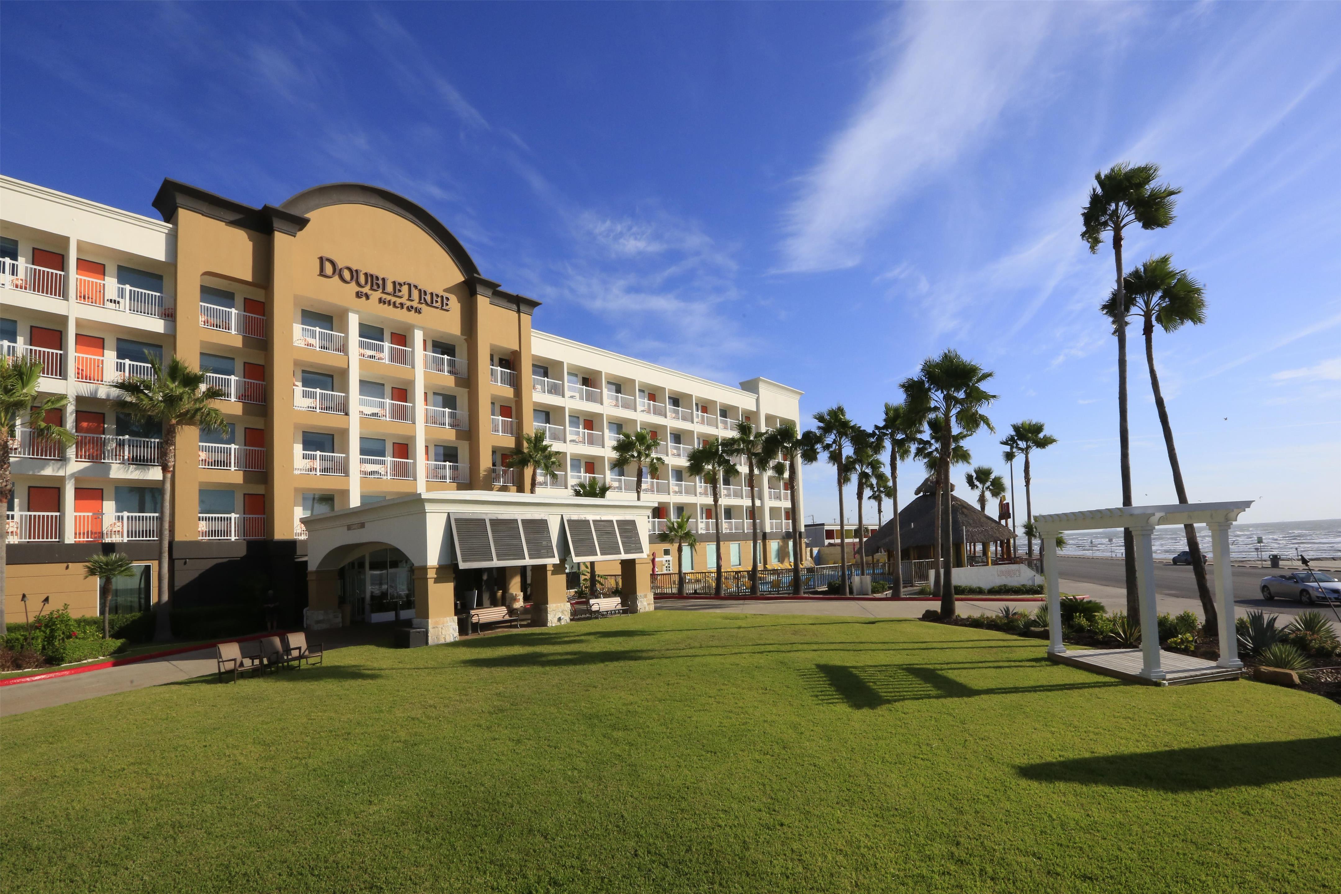 Exterior | DoubleTree by Hilton Hotel Galveston Beach
