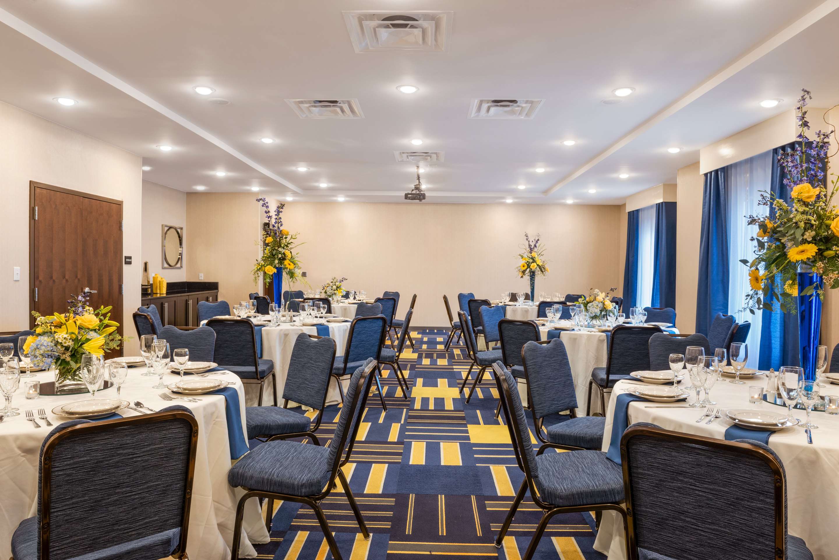 Meeting Room | Hampton Inn & Suites Lavonia
