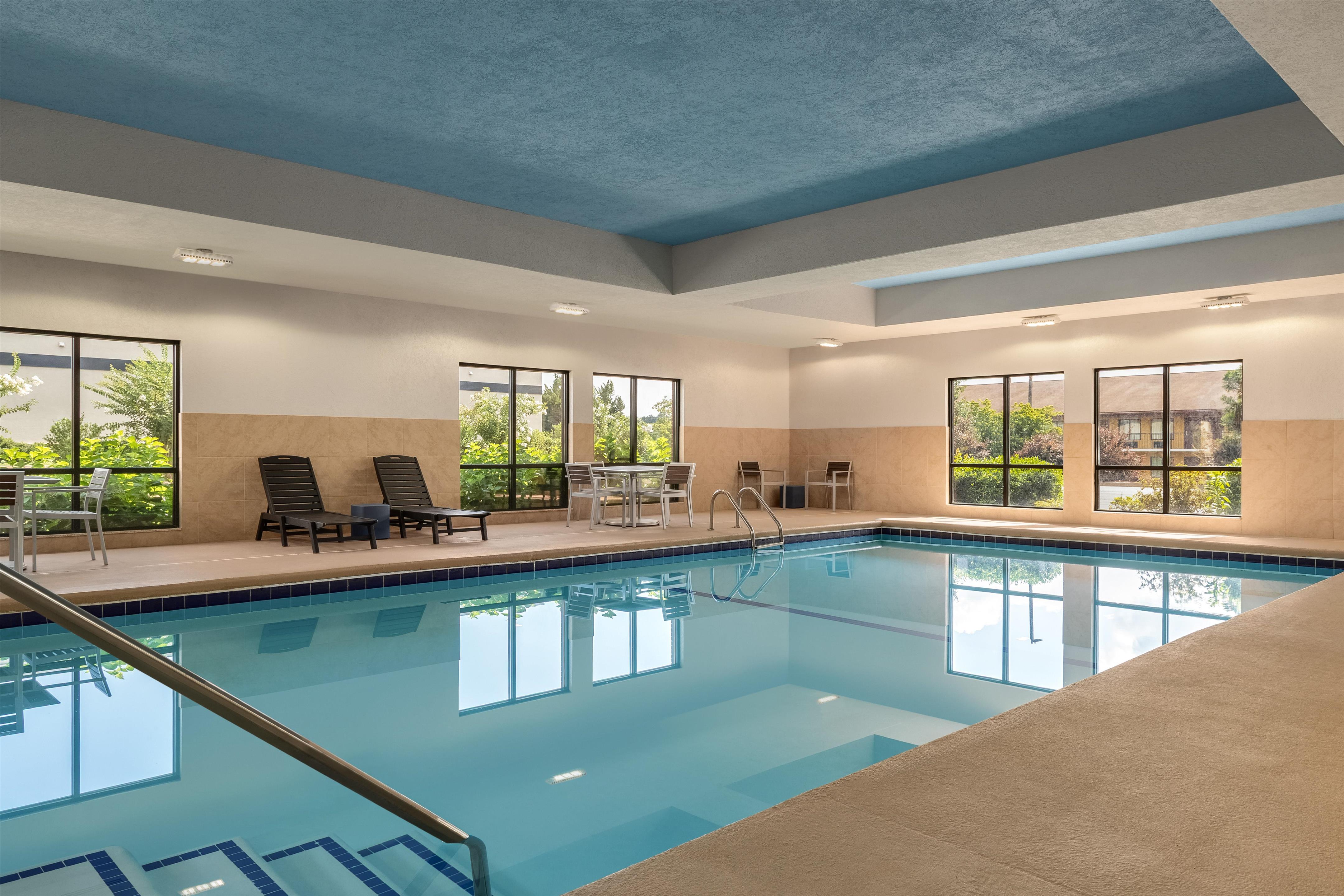Pool | Hampton Inn & Suites Lavonia
