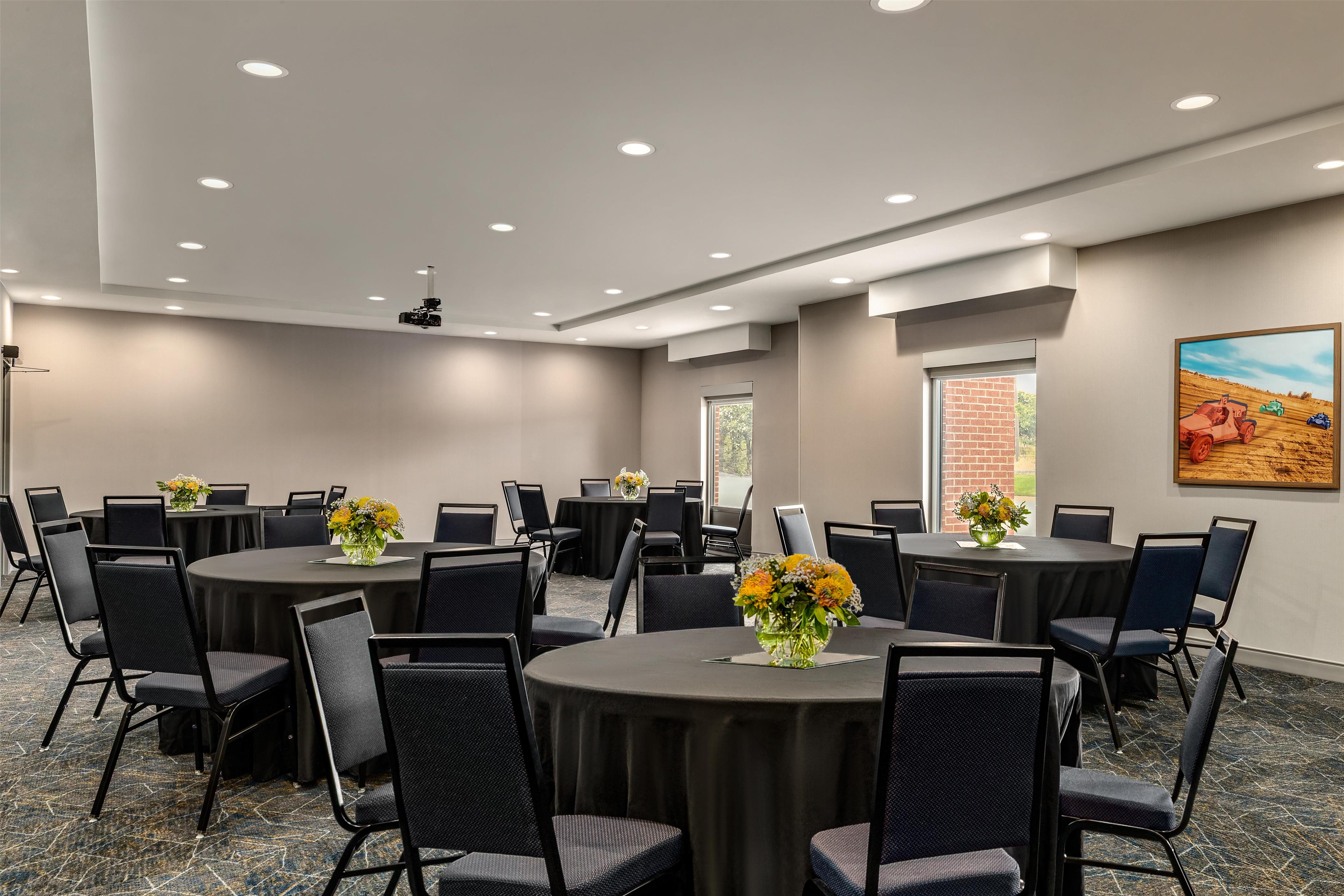 Meeting Room | Hampton Inn & Suites Lavonia