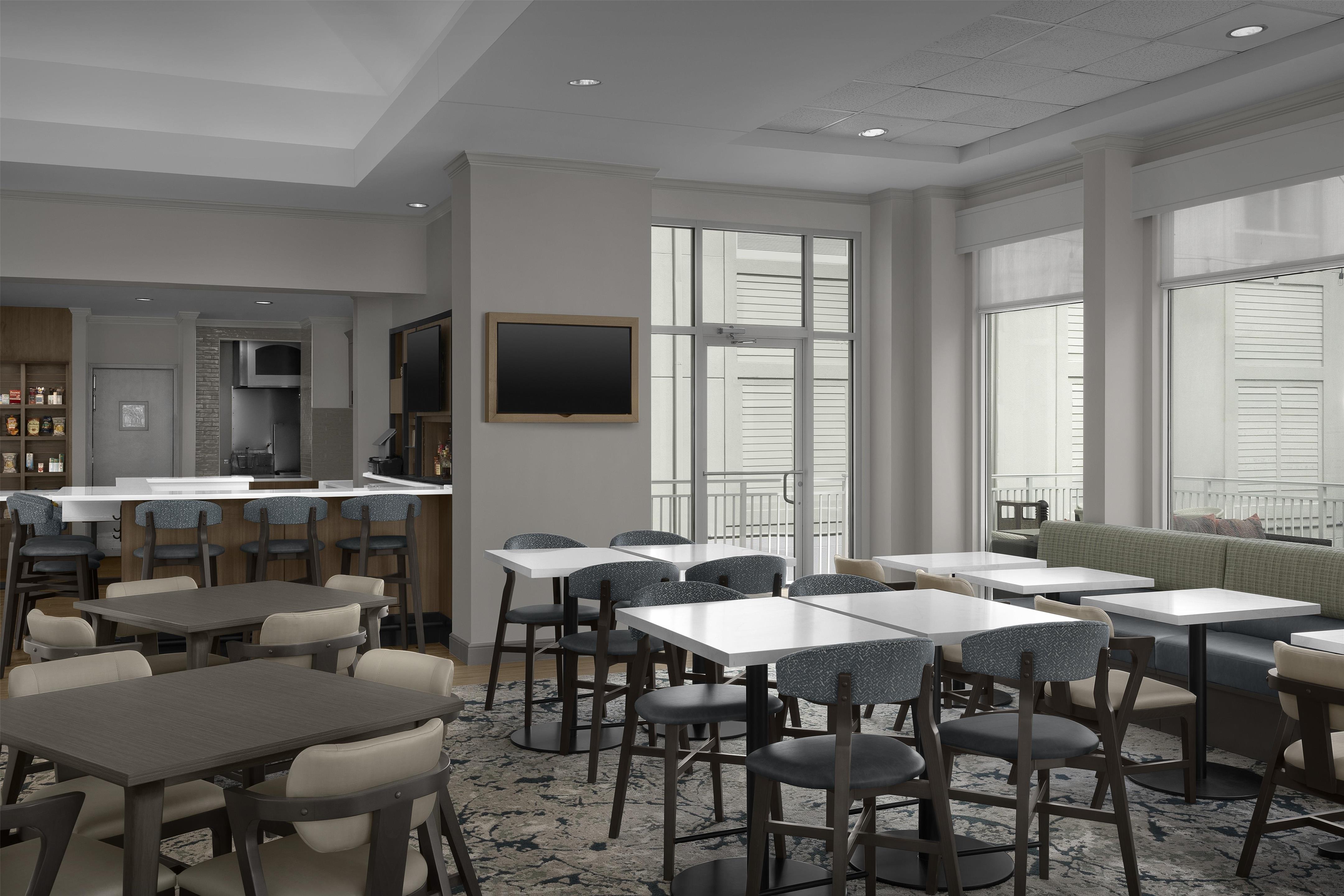 Breakfast Area | Hilton Garden Inn Hilton Head