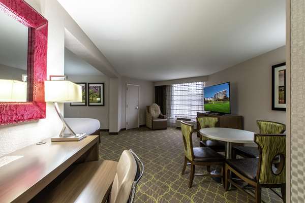  - DoubleTree by Hilton Hotel Winston Salem