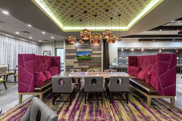 Restaurant - DoubleTree by Hilton Hotel Winston Salem