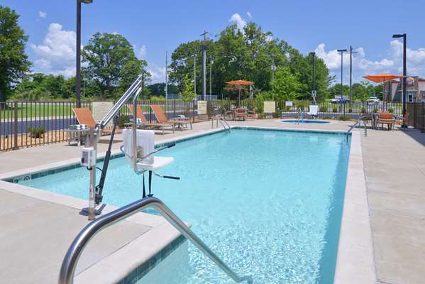 Pool - Hampton Inn & Suites Lonoke - I-40, Exit 175