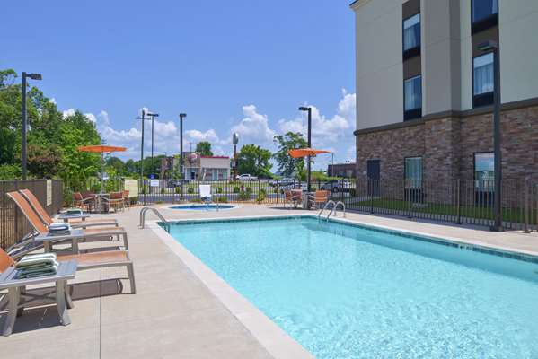 Pool - Hampton Inn & Suites Lonoke - I-40, Exit 175