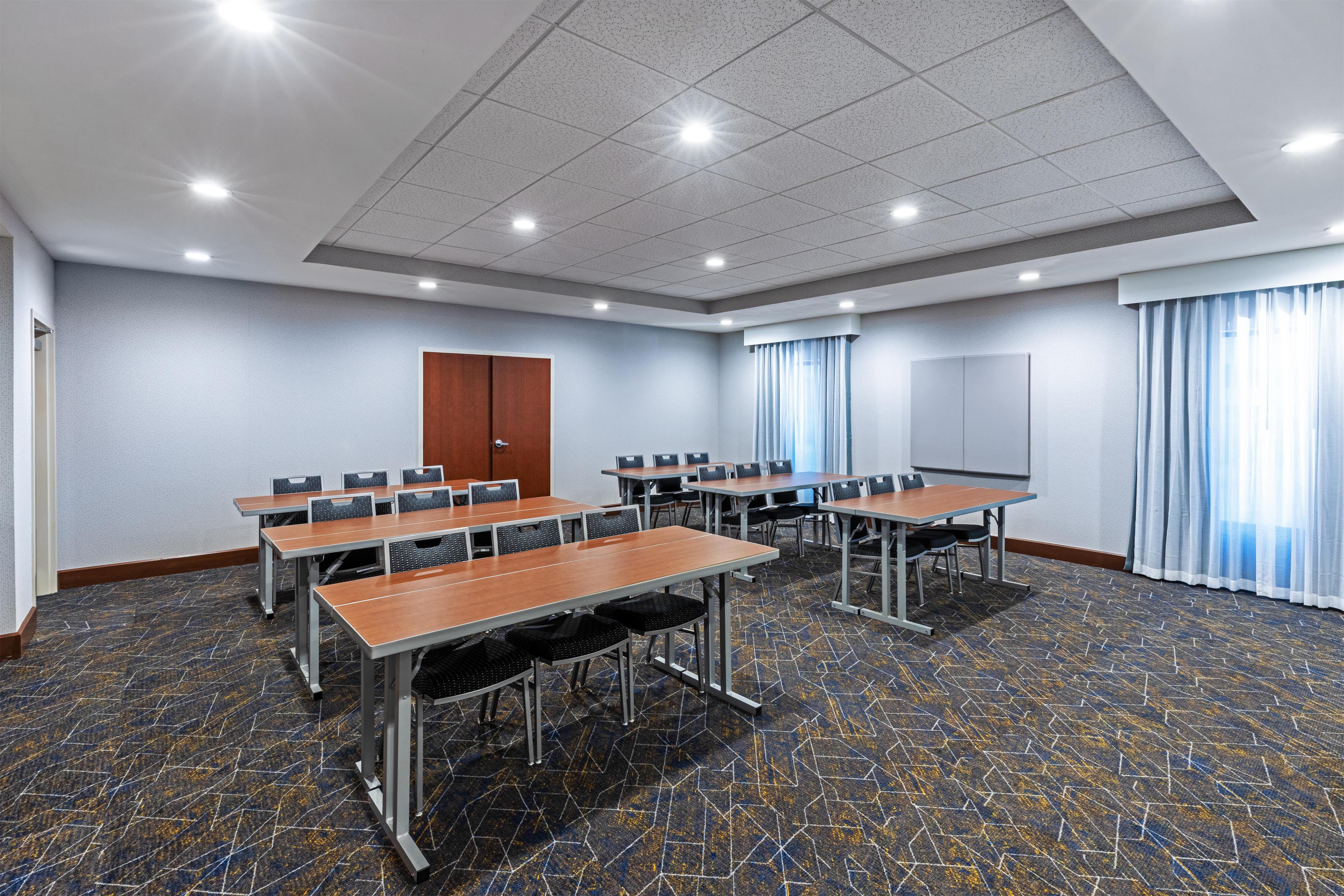 Meeting Room | Hampton Inn & Suites by Hilton Lonoke