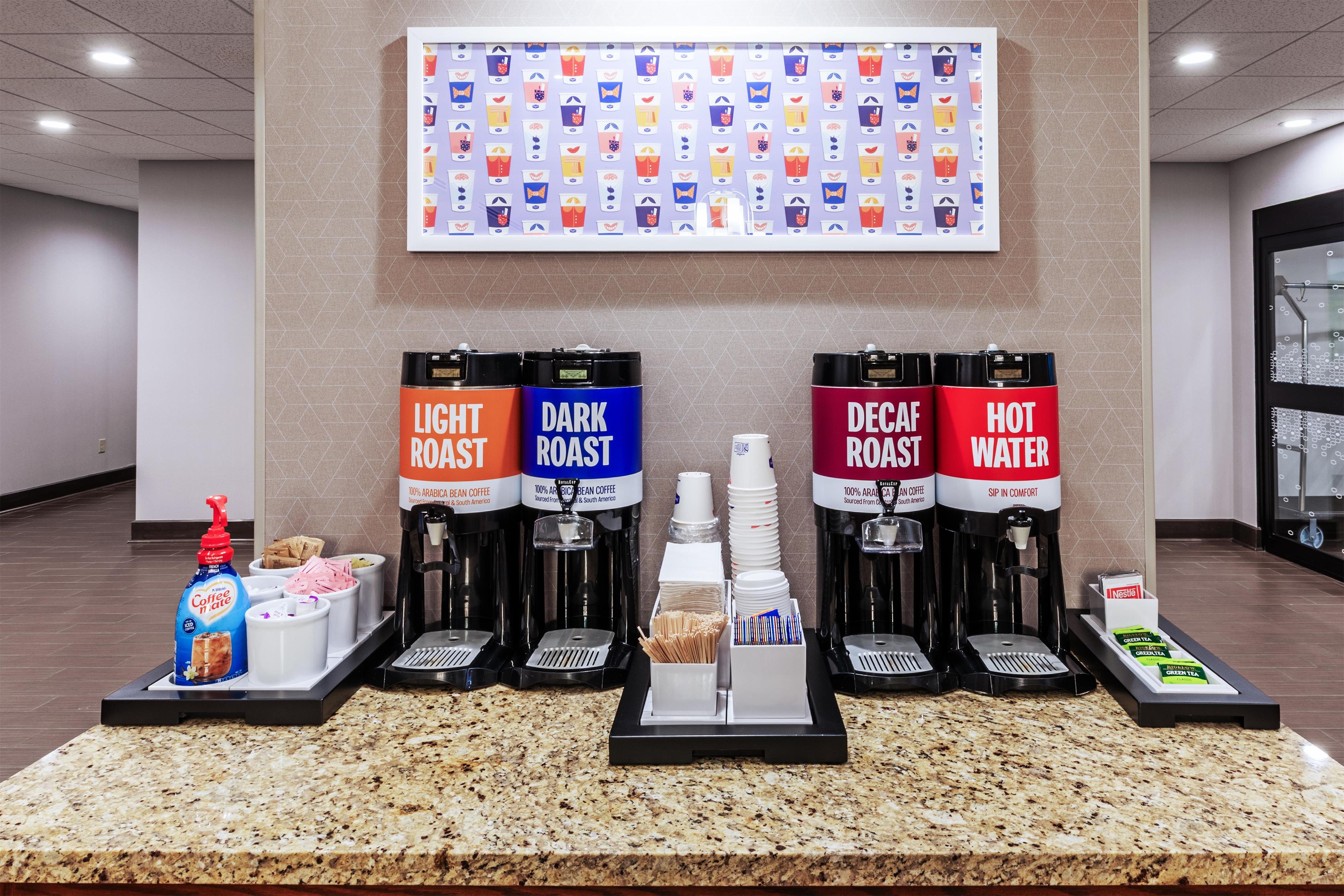 Restaurant | Hampton Inn & Suites by Hilton Lonoke