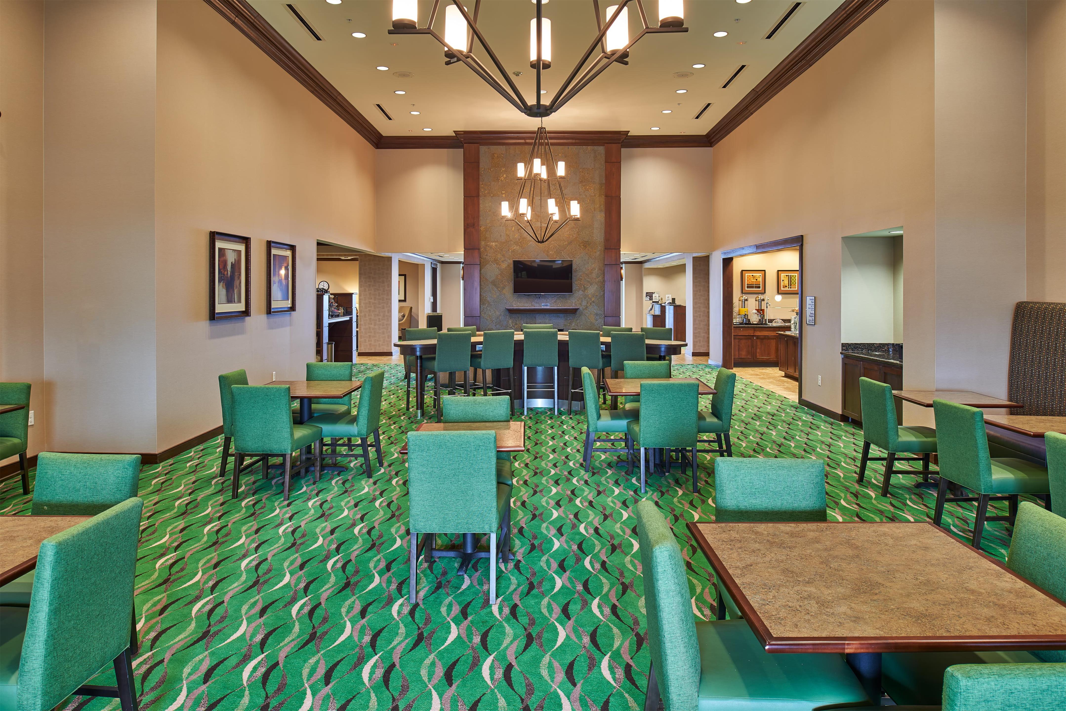 Lobby | Homewood Suites by Hilton Odessa
