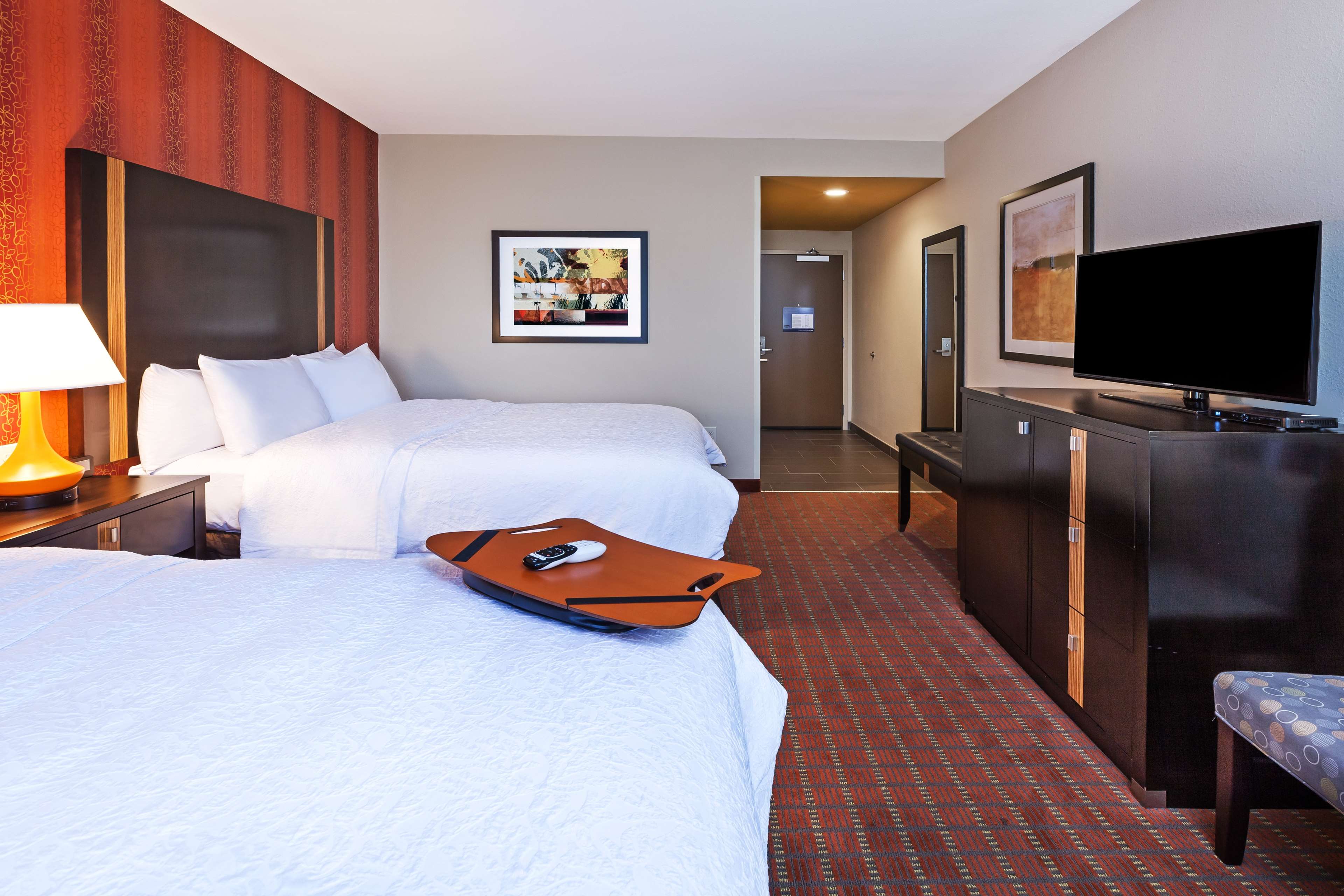 Hampton Inn Marion Room Type - 2 QUEENS W FRIDGE NOSMOK