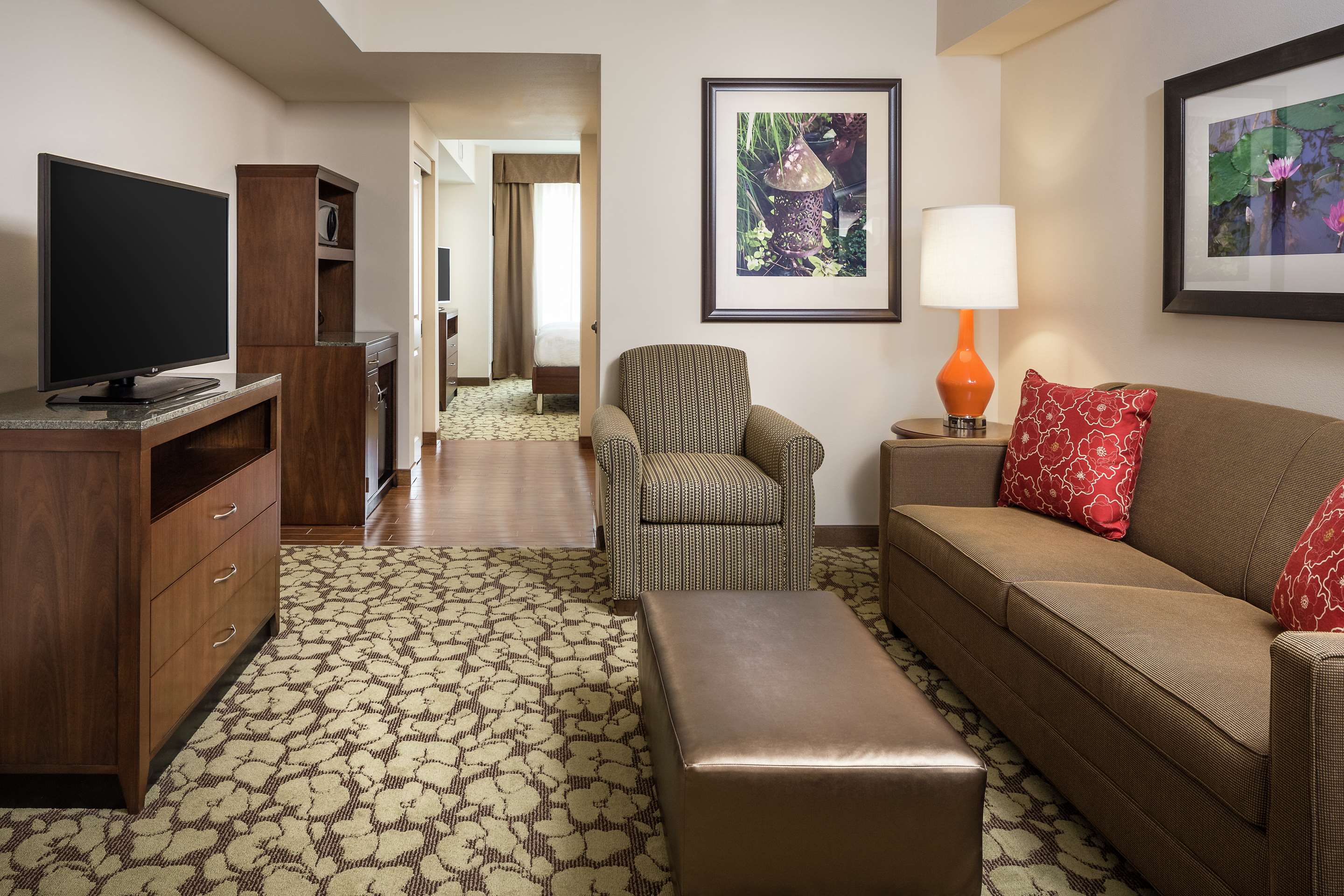 Guest room