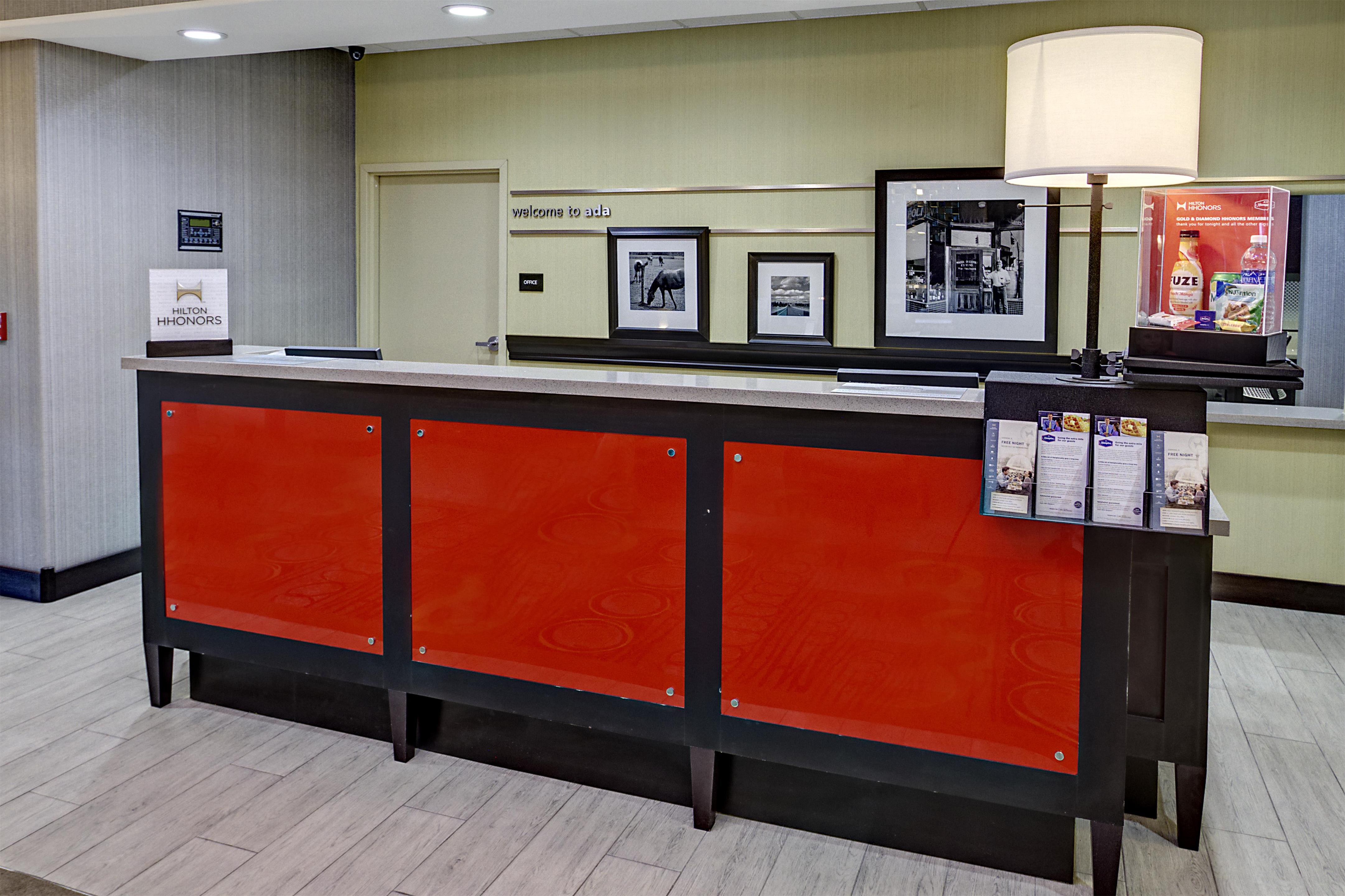 Reception | Hampton Inn & Suites Ada