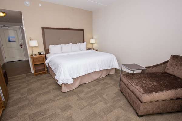  - Hampton Inn & Suites Harmarville - I-76, Exit 48