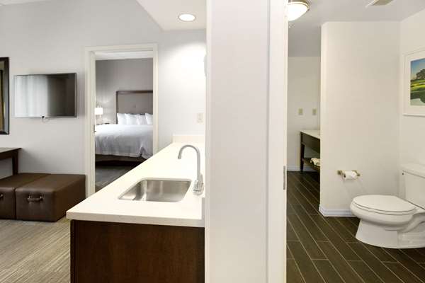  - Hampton Inn & Suites Harmarville - I-76, Exit 48