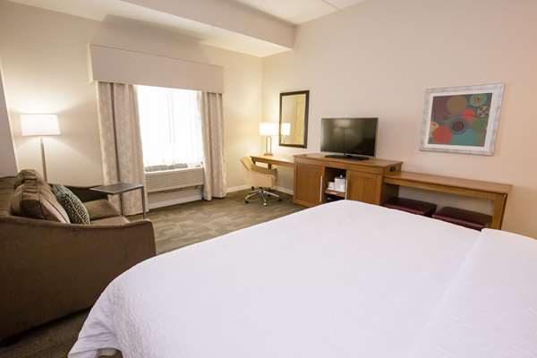  - Hampton Inn & Suites Harmarville - I-76, Exit 48