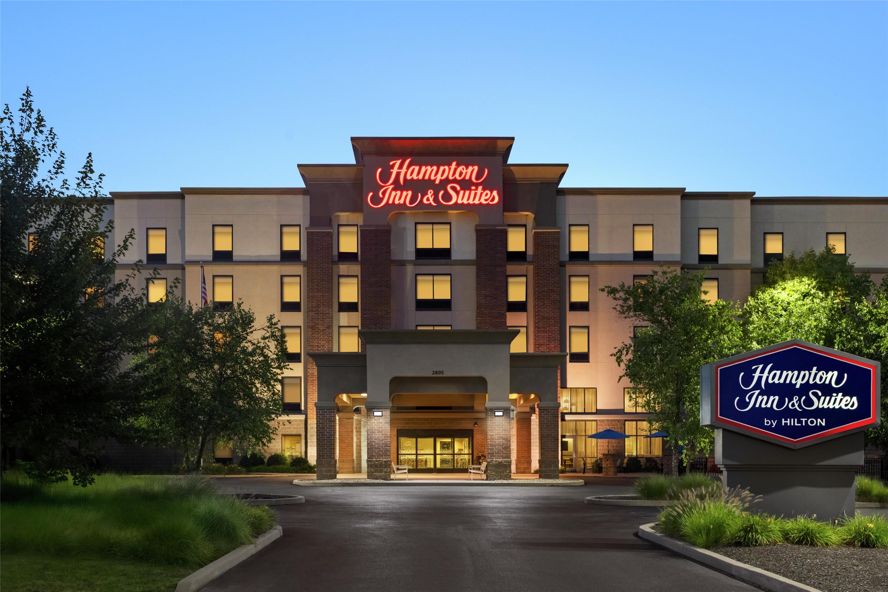 Exterior | Hampton Inn & Suites Pittsburgh/Harmarville