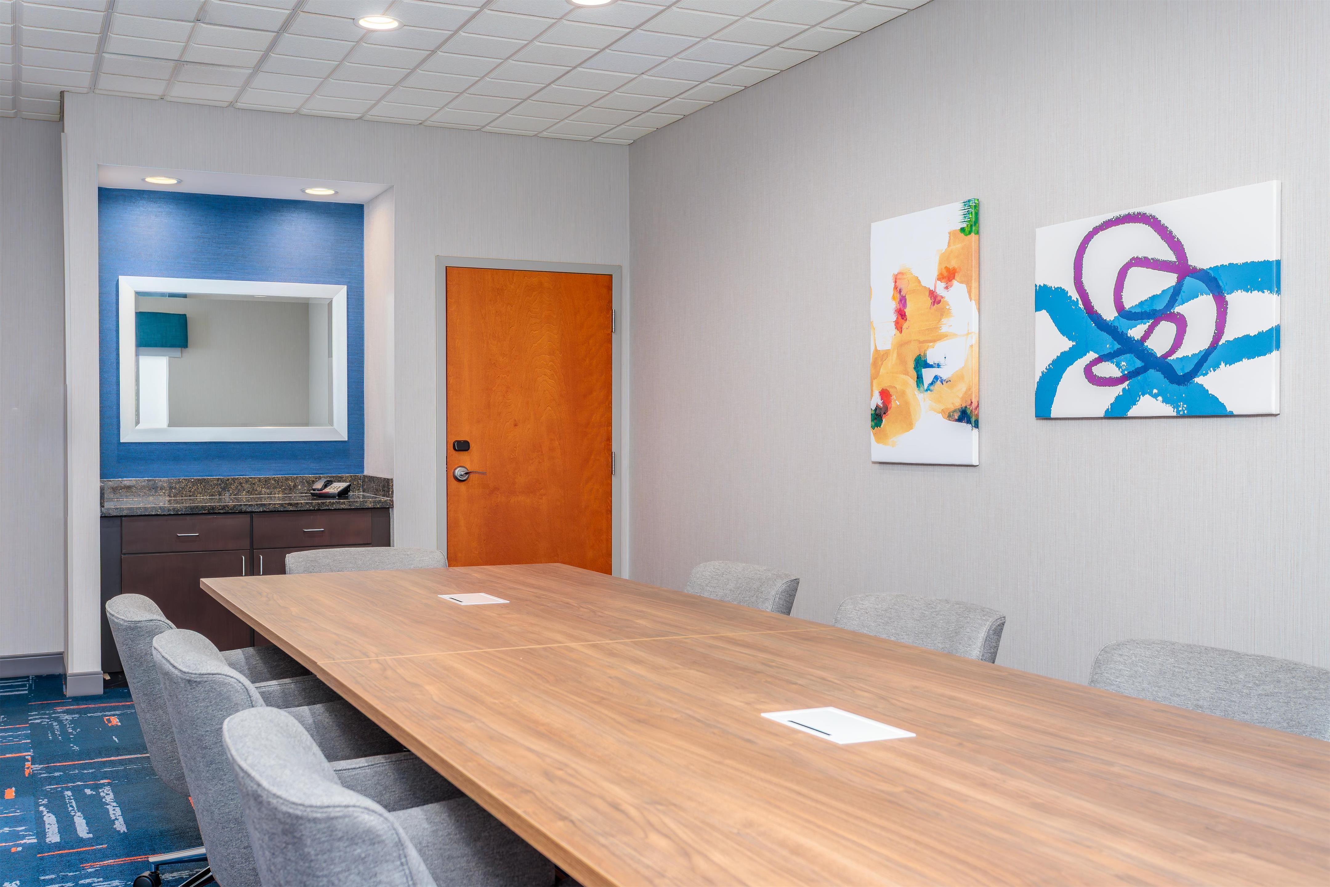 Meeting Room | Hampton Inn & Suites Parkersburg Downtown