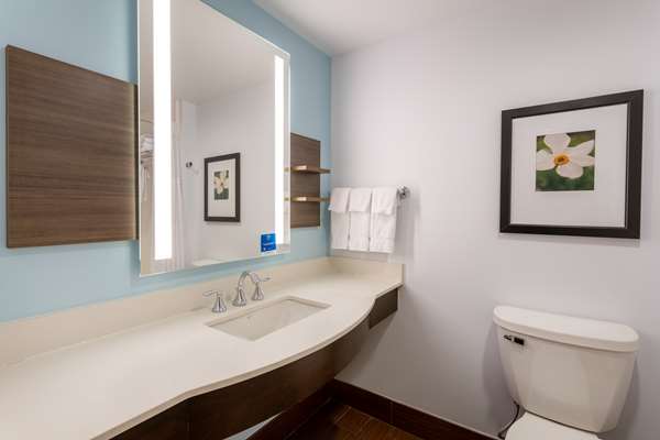  - Hilton Garden Inn Roanoke