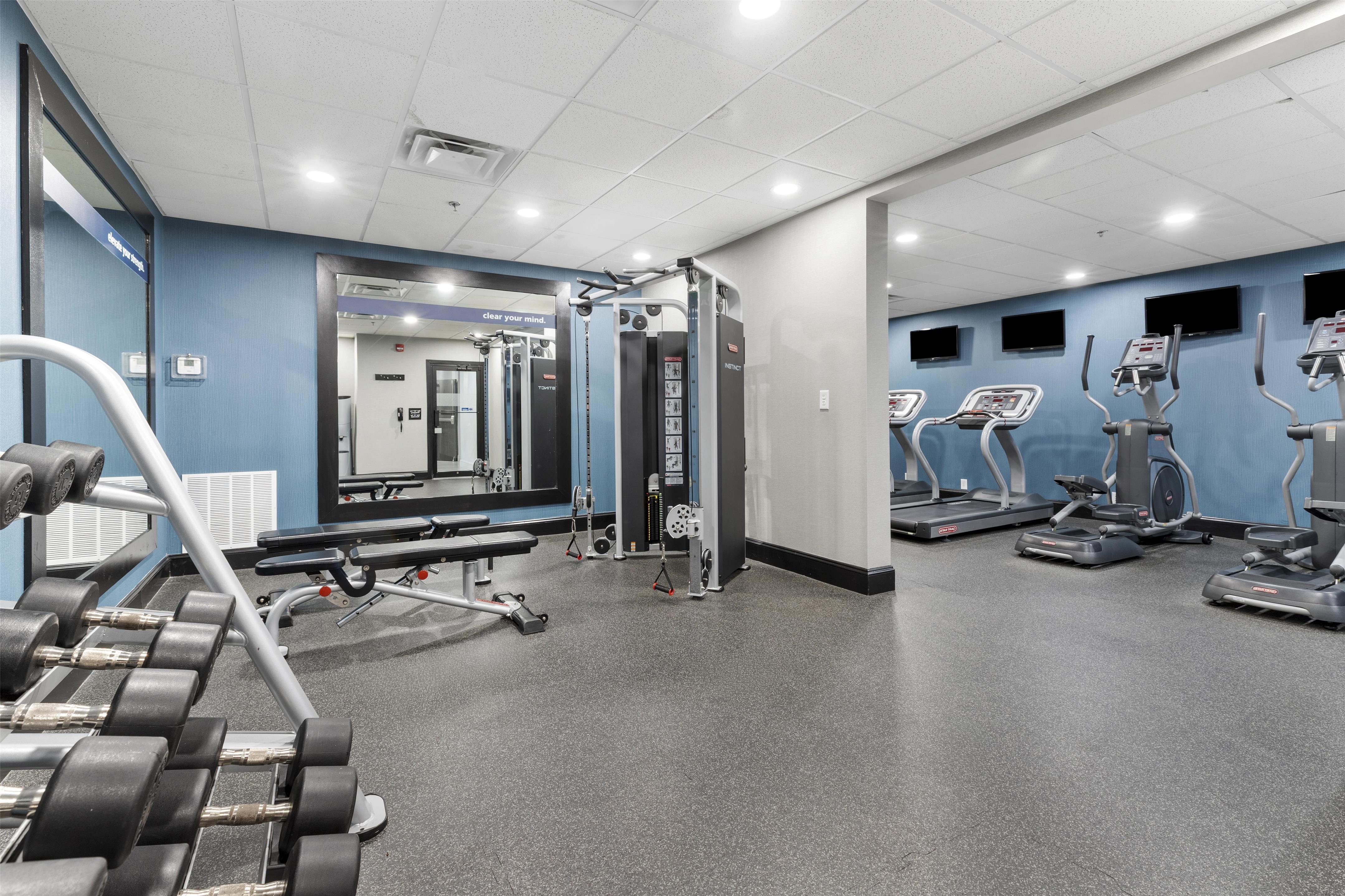 Health club fitness center gym | Hampton Inn Salem, VA