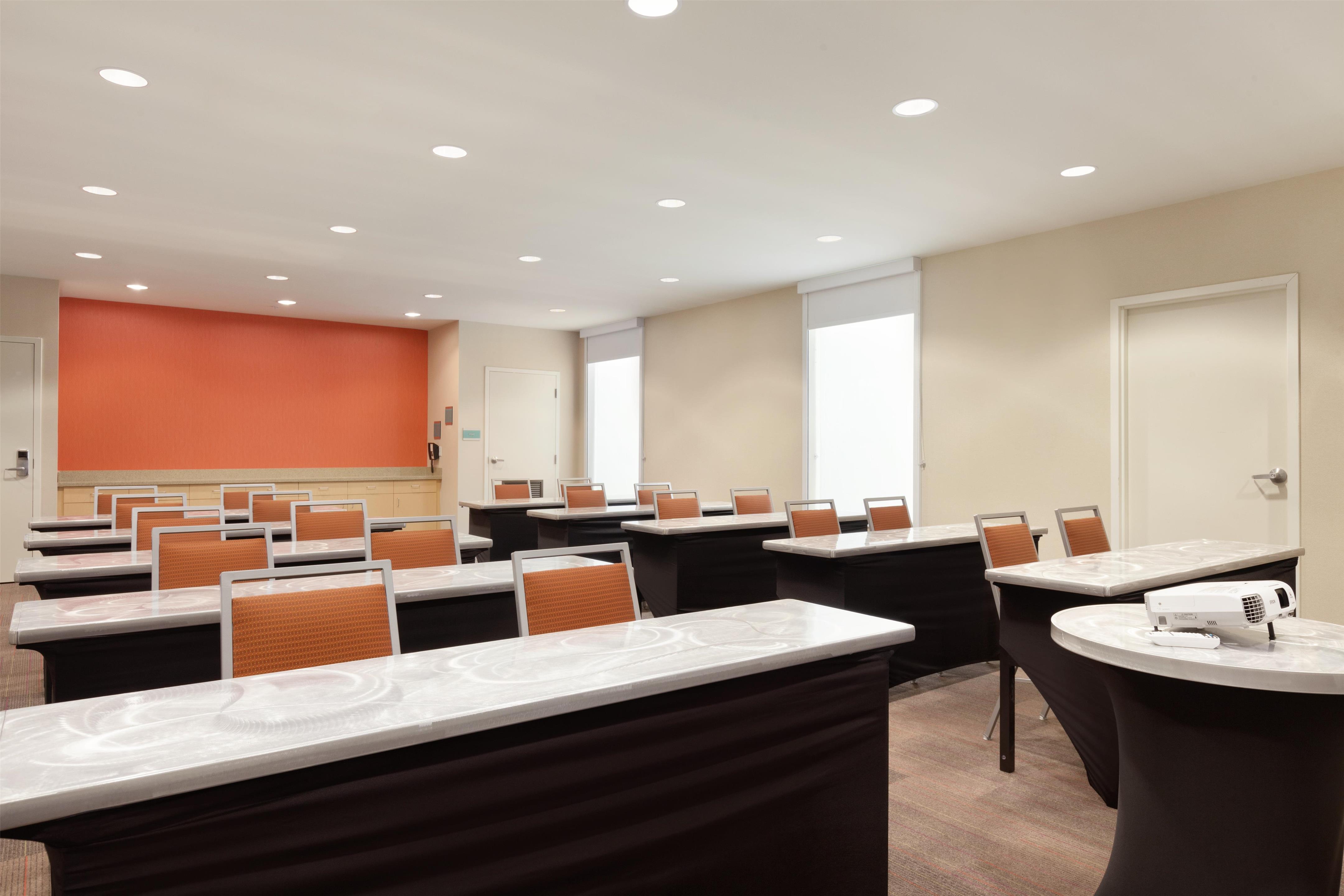Meeting Room | Home2 Suites by Hilton Seattle Airport