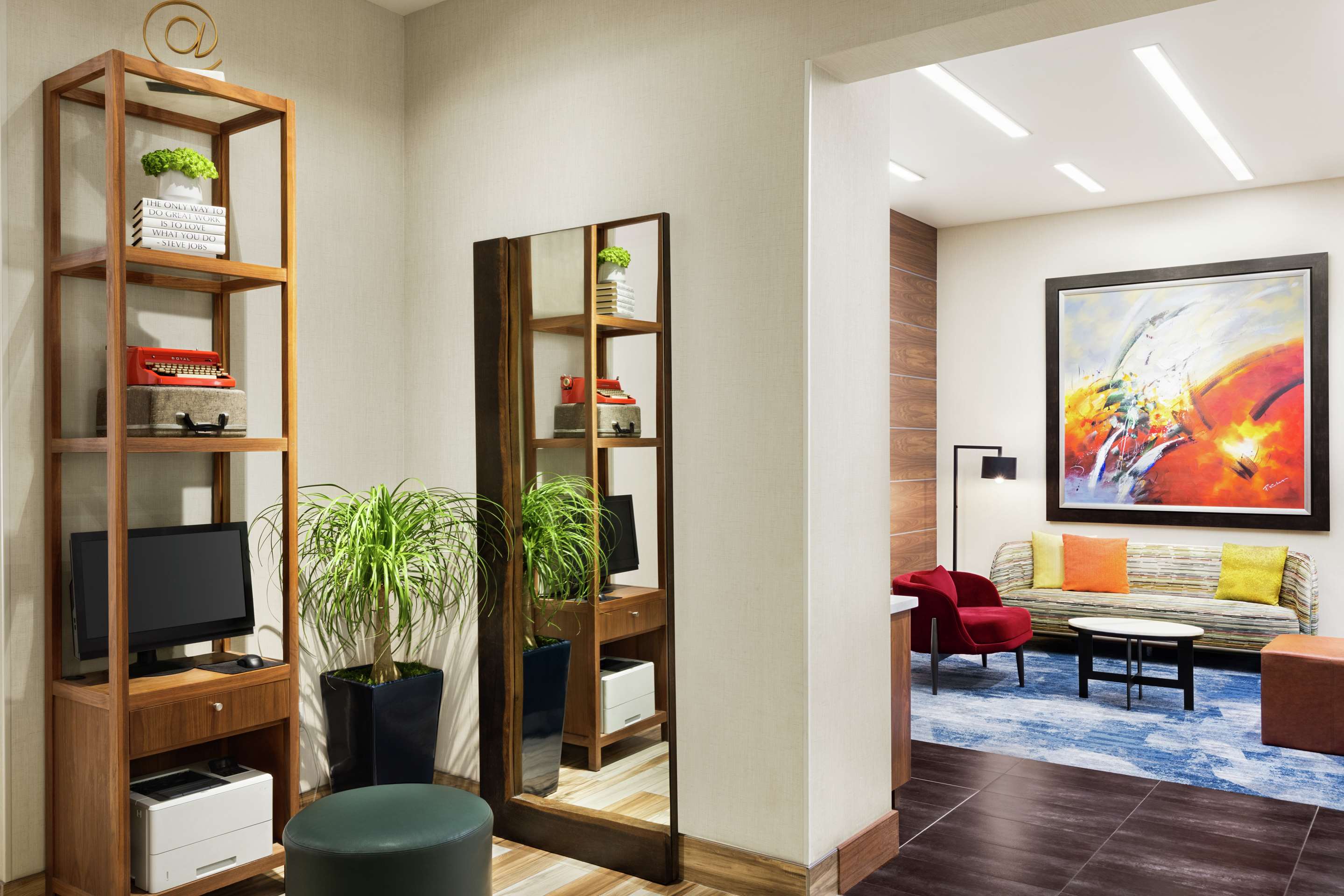 Business Center | Hampton Inn San Francisco Downtown/Convention Center