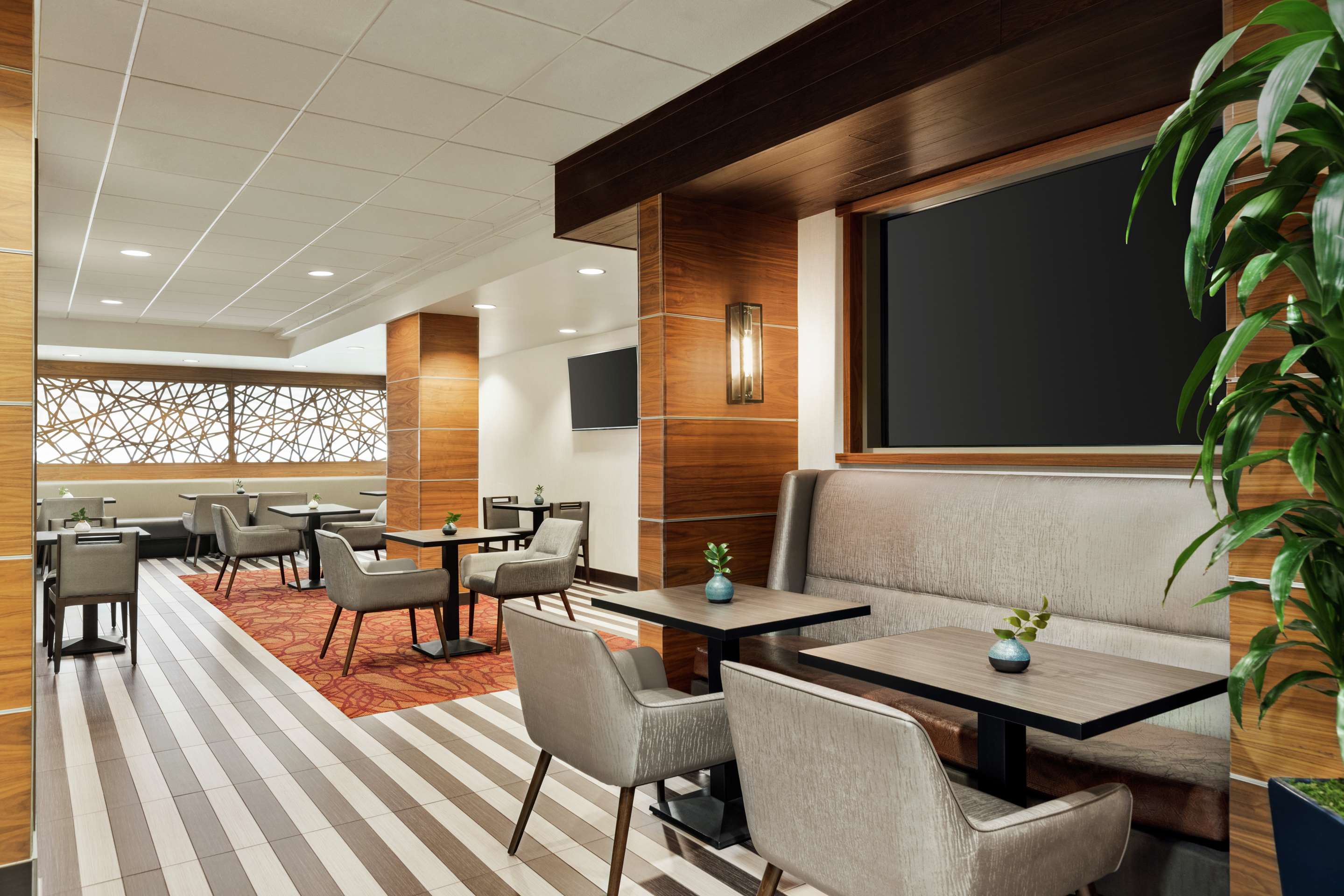 Breakfast Area | Hampton Inn San Francisco Downtown/Convention Center