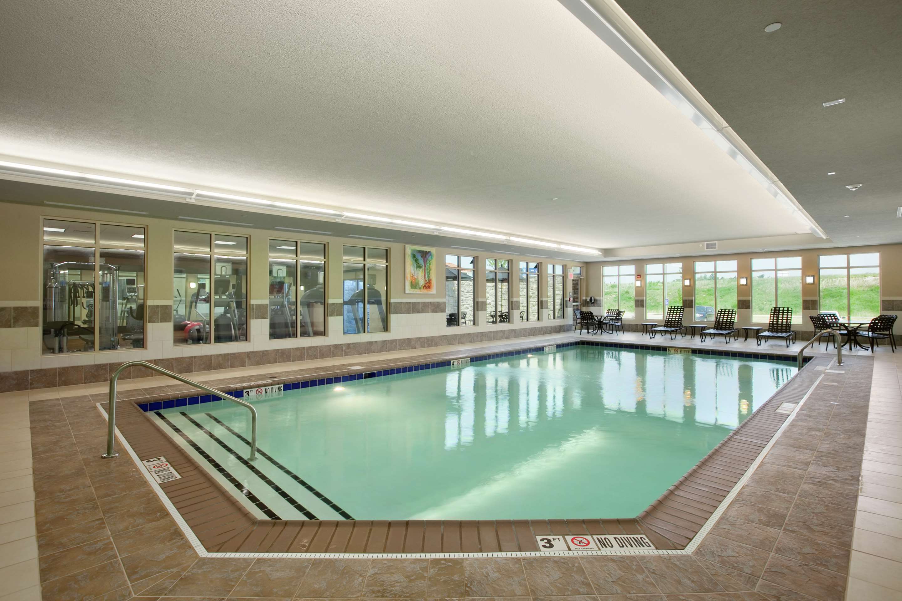 Pool | Hilton Garden Inn Springfield, MO
