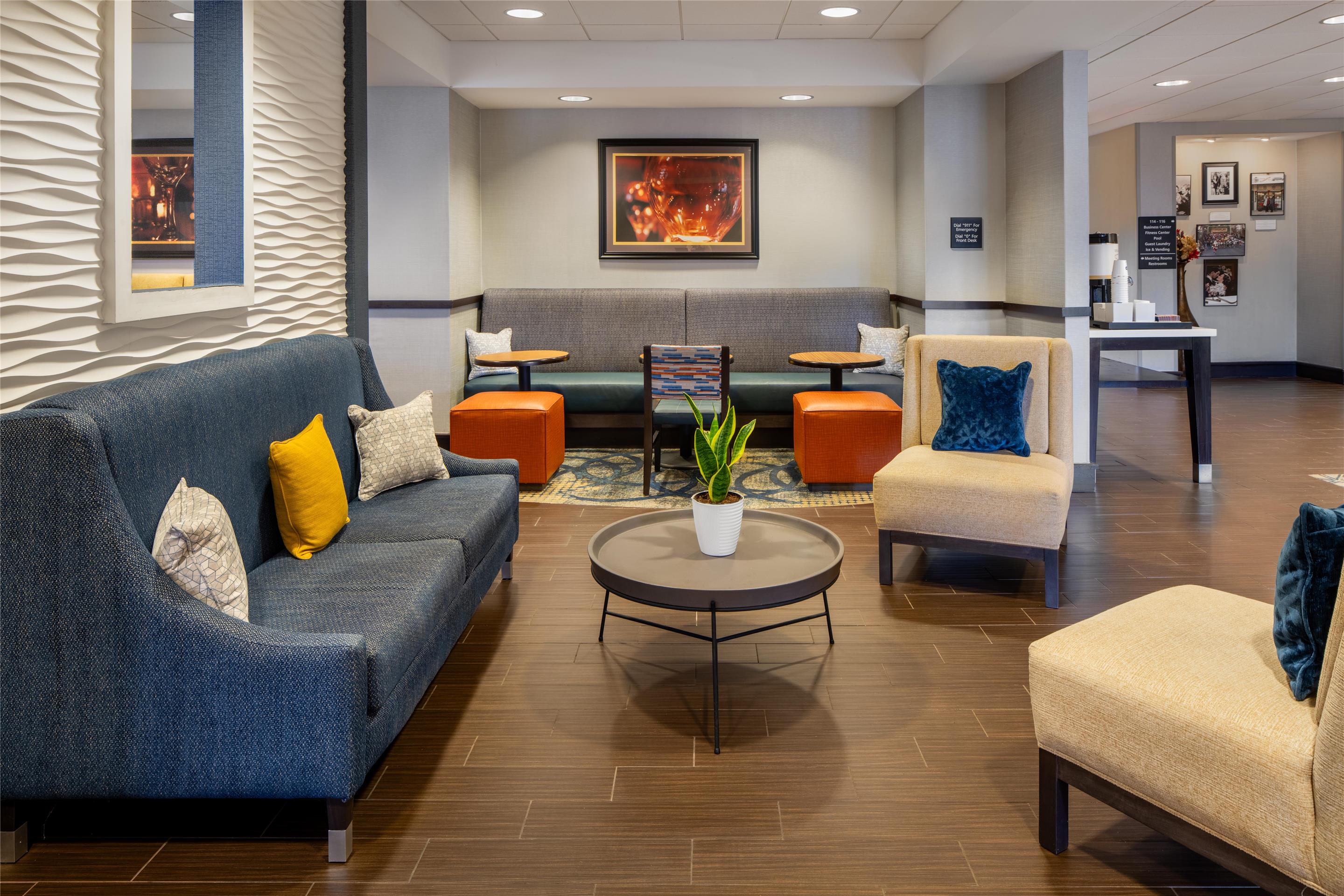 Lobby | Hampton Inn Seneca Falls