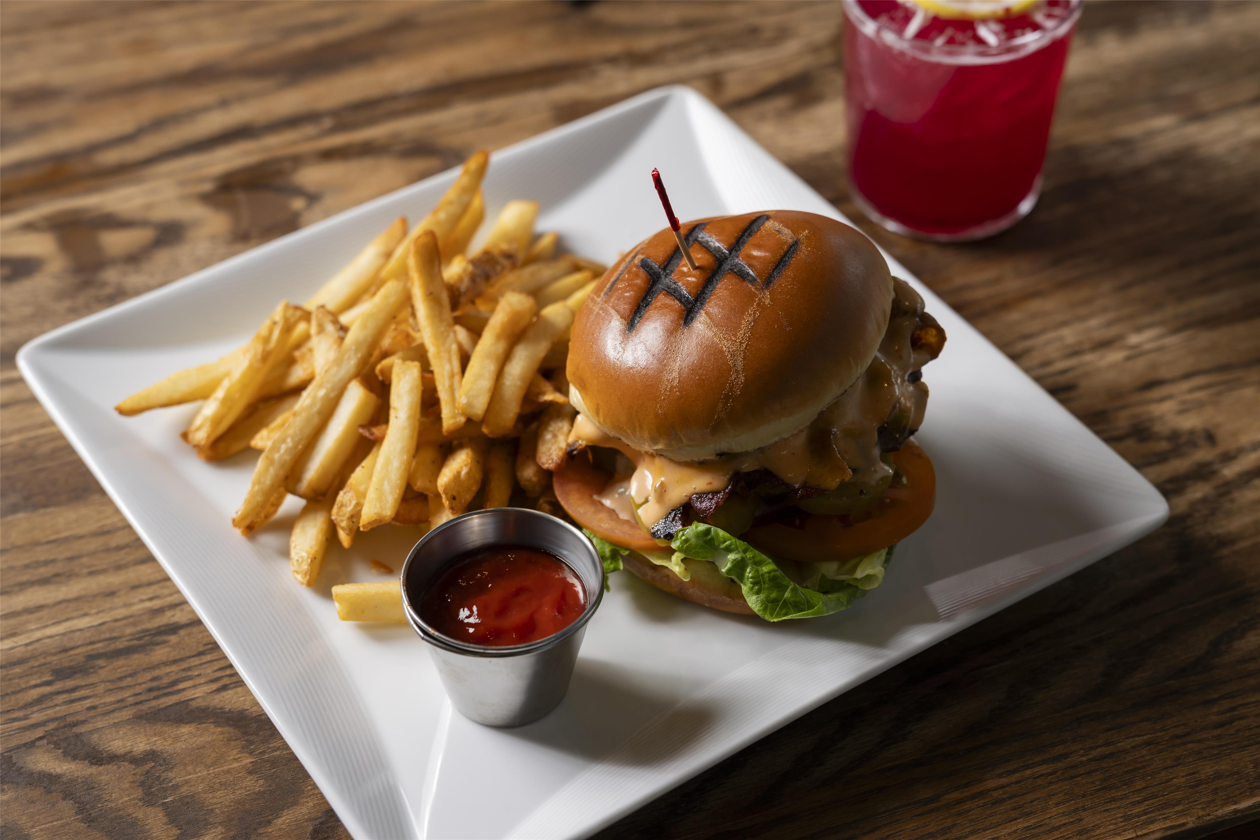 Restaurant | Embassy Suites by Hilton Tuscaloosa Alabama Downtown